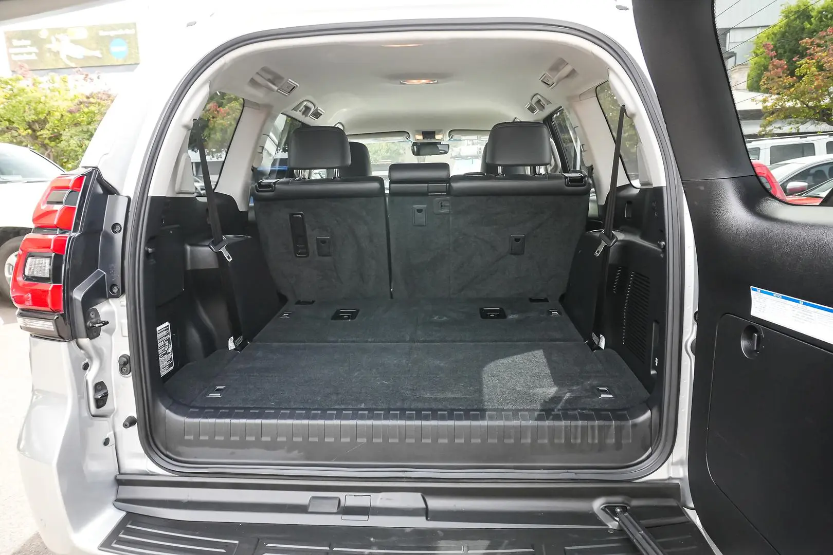 2017 Toyota Landcruiser Prado Gallery Image 13