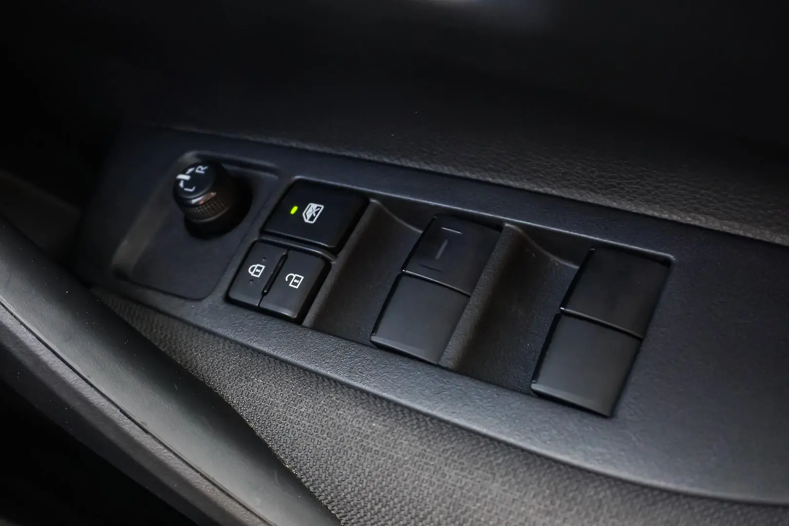 2020 Toyota Corolla Gallery Image 19