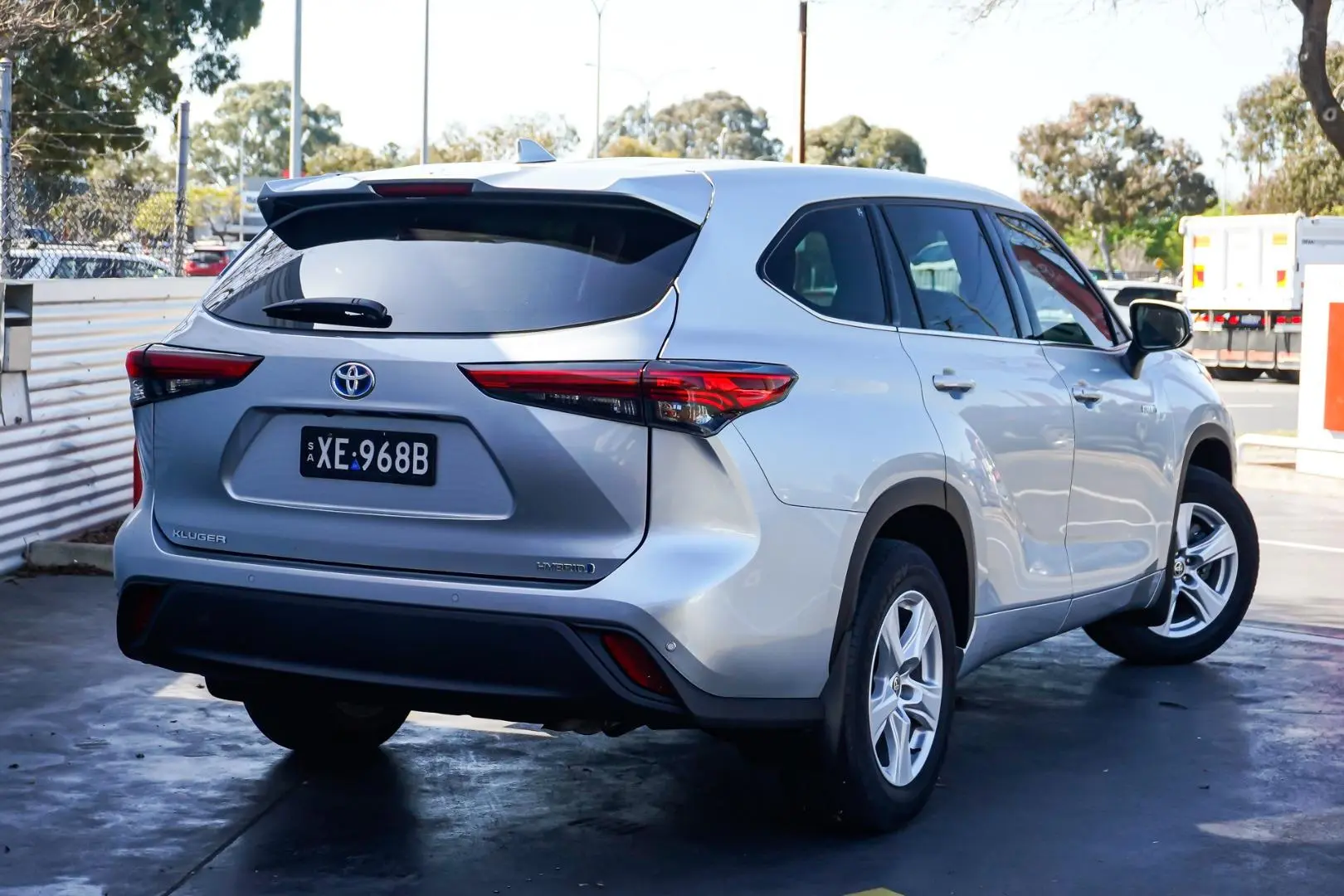 2021 Toyota Kluger Gallery Image 3