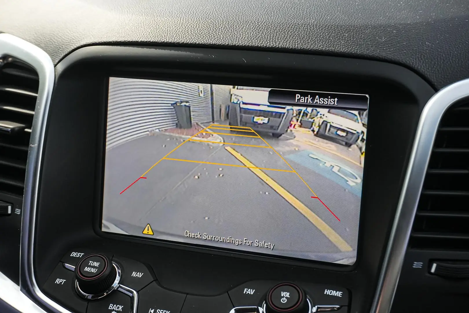 2015 Holden Commodore Gallery Image 21