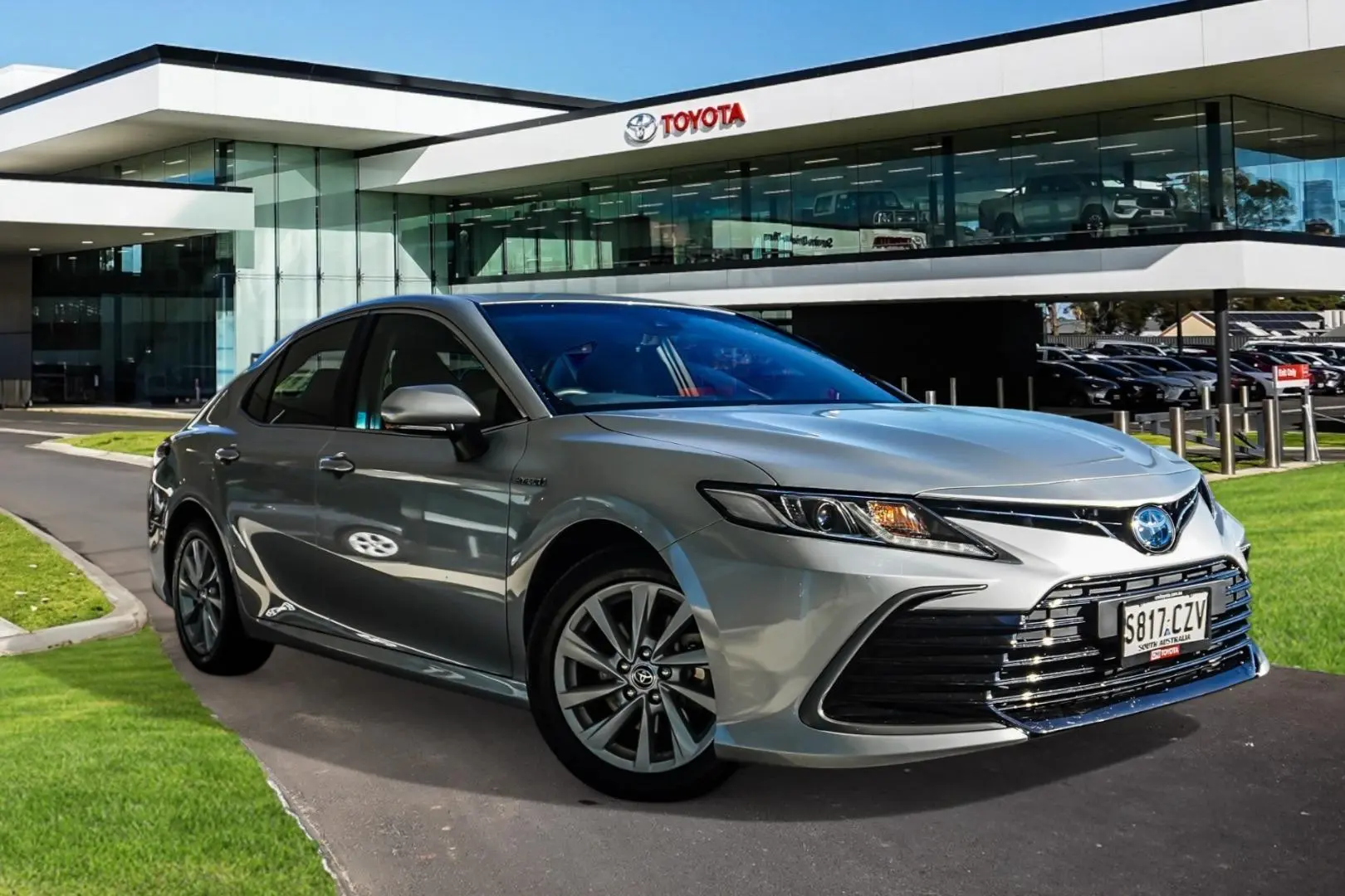 2024 Toyota Camry Gallery Image 1