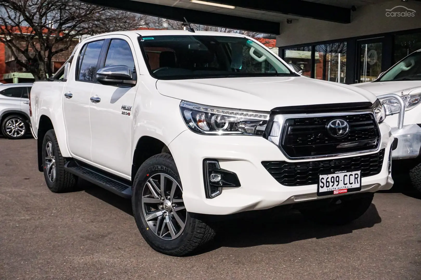 2019 Toyota Hilux Image 2