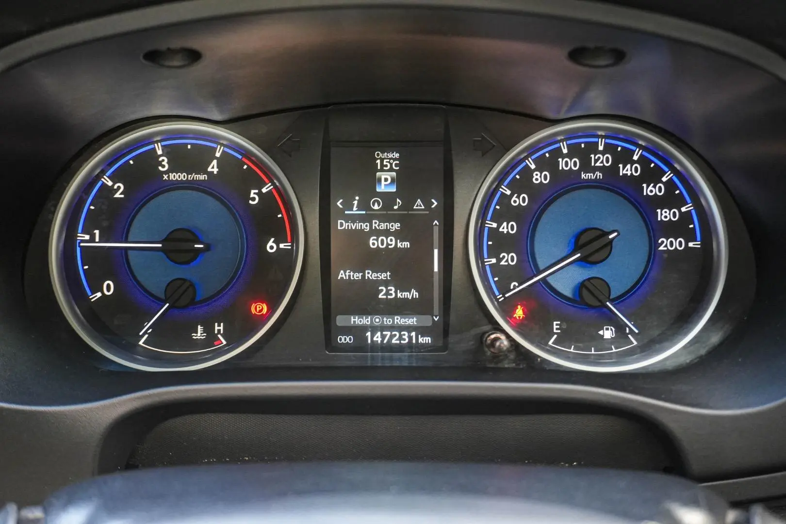 2017 Toyota Hilux Gallery Image 15