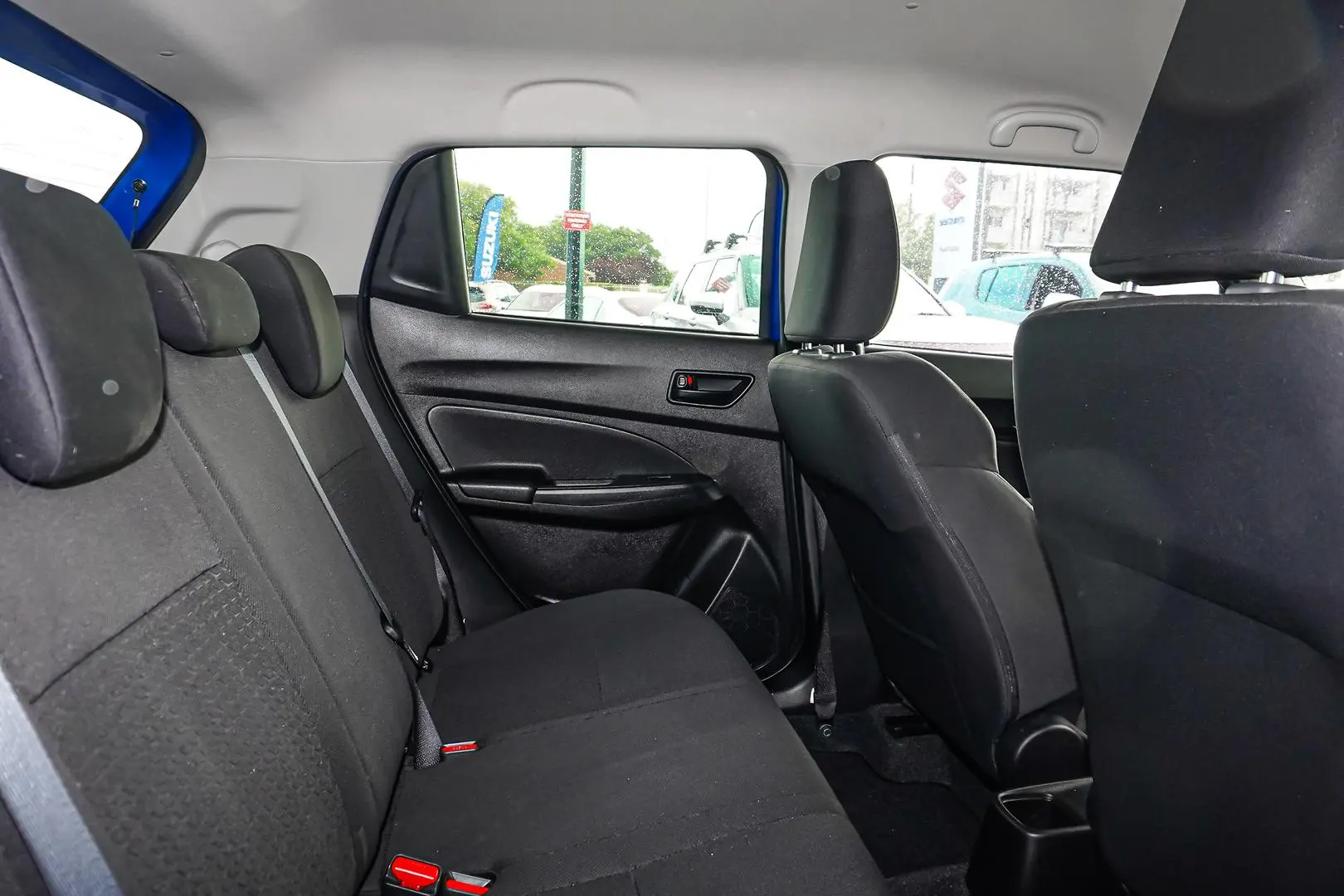 2019 Suzuki Swift Gallery Image 8