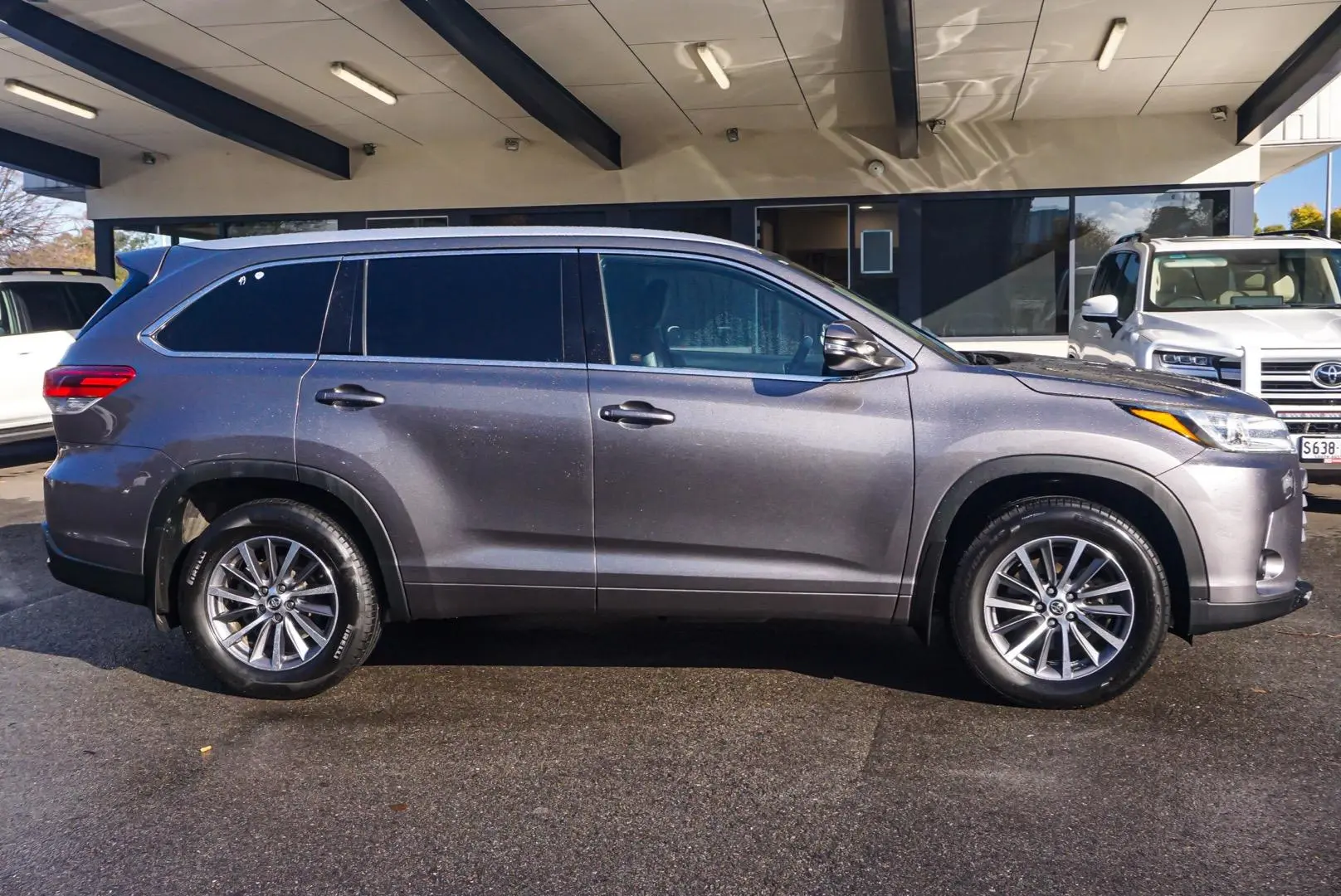 2019 Toyota Kluger Gallery Image 4