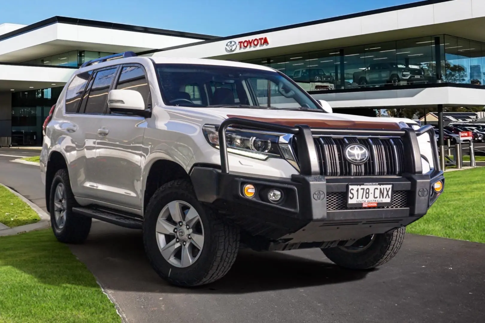 2021 Toyota Landcruiser Prado Image