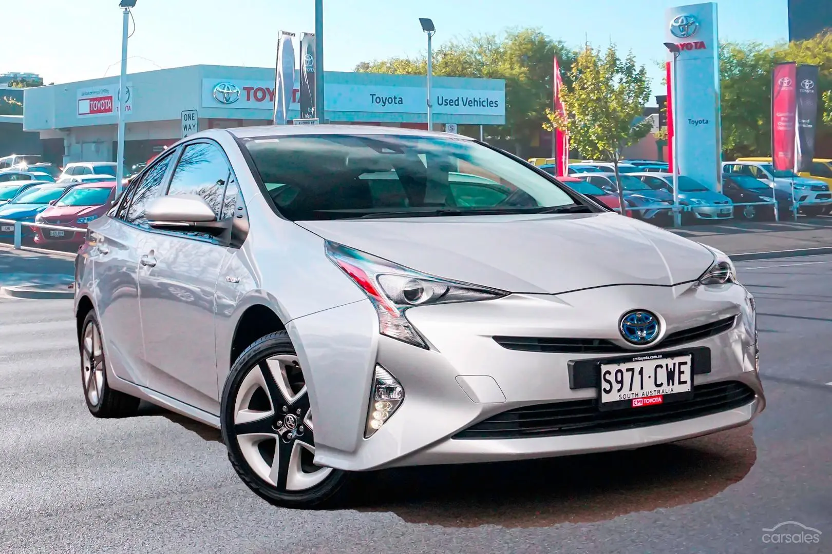 2018 Toyota Prius Image 1