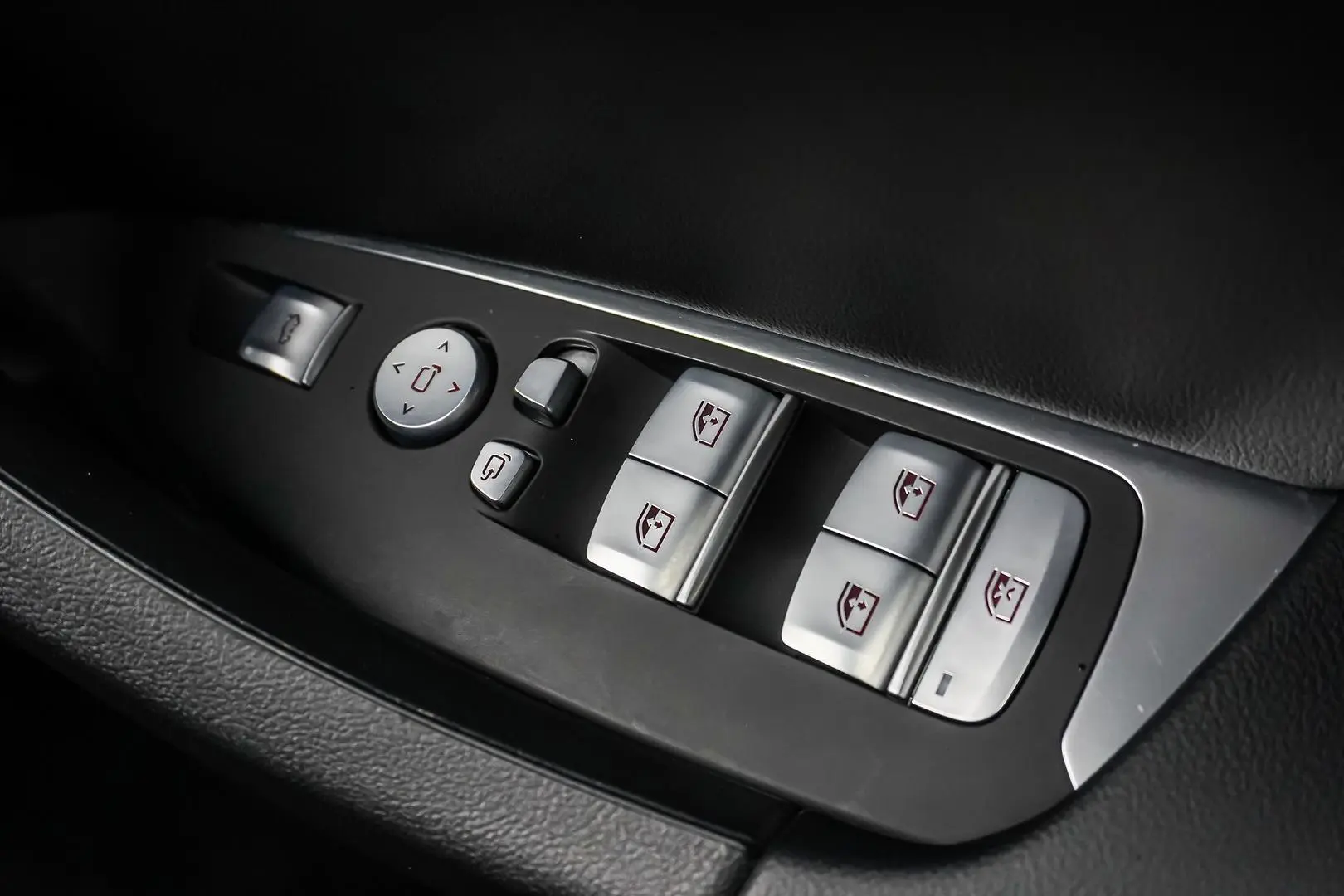 2022 BMW X4 Gallery Image 17