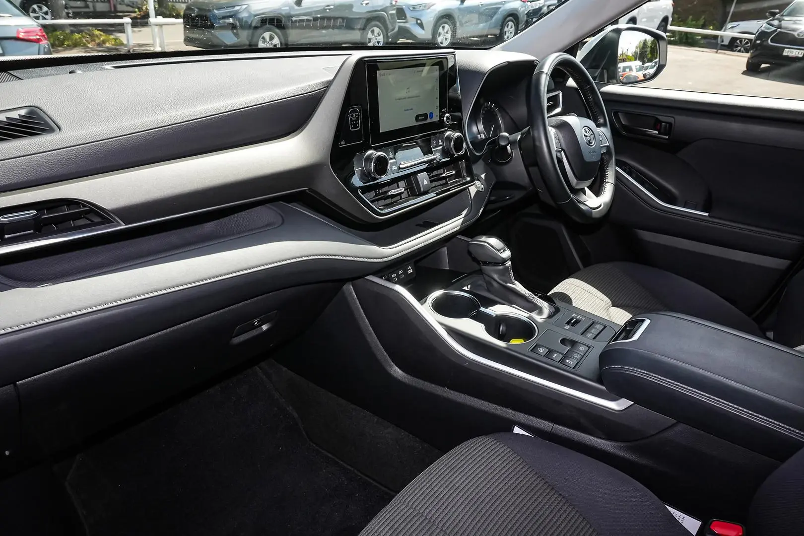 2023 Toyota Kluger Gallery Image 11