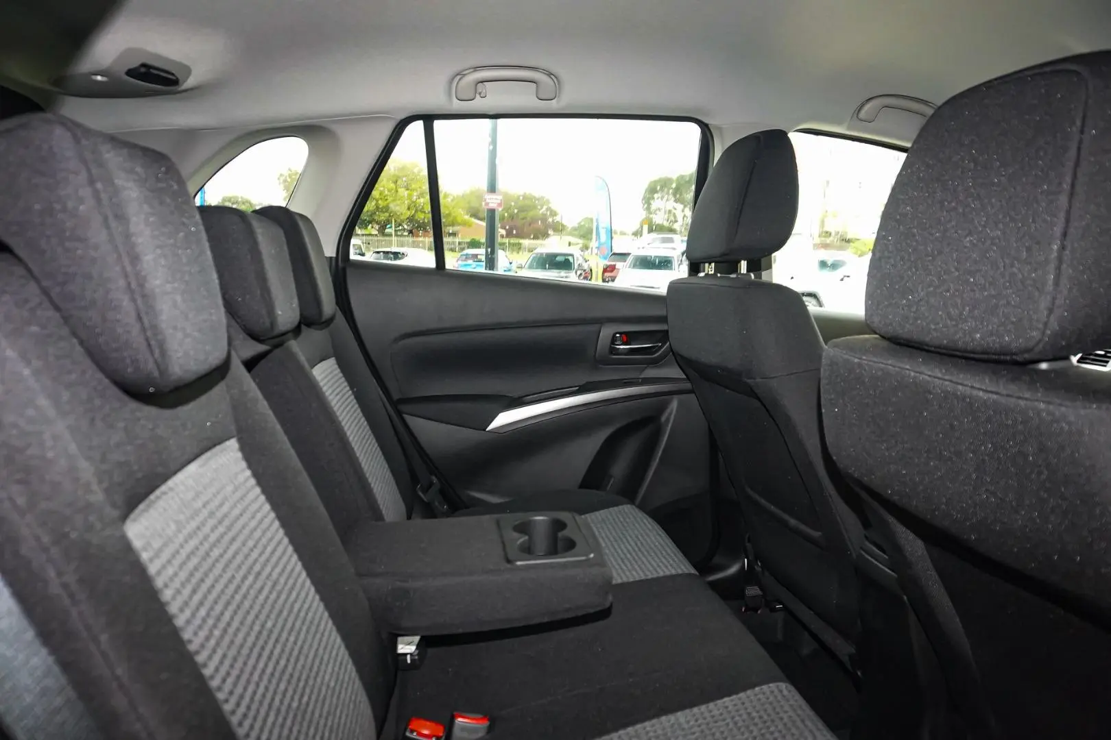 2024 Suzuki S-Cross Gallery Image 10