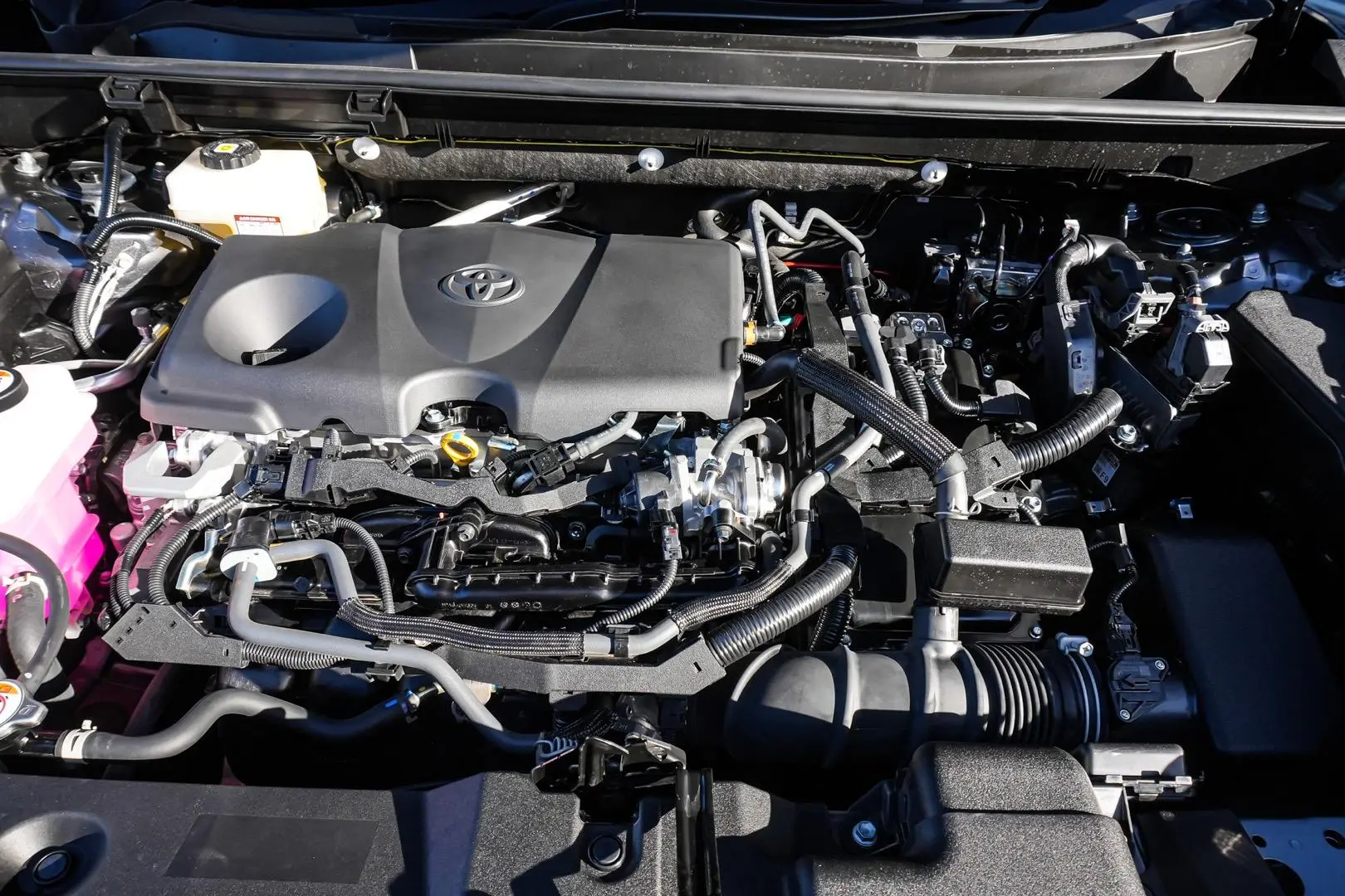 2024 Toyota RAV4 Gallery Image 23