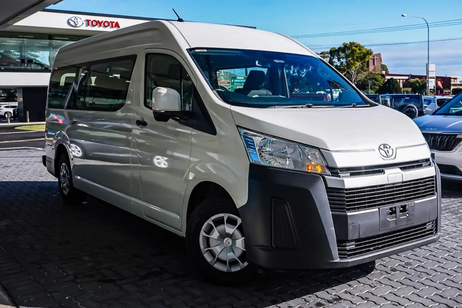 2019 Toyota Hiace Gallery Image 2