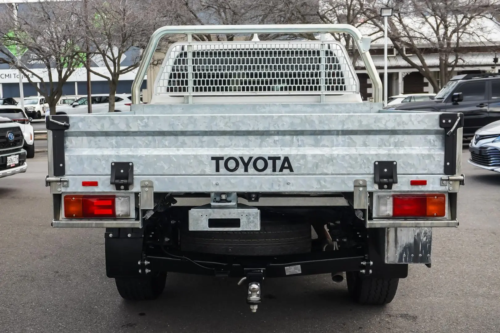 2023 Toyota Hilux Gallery Image 5