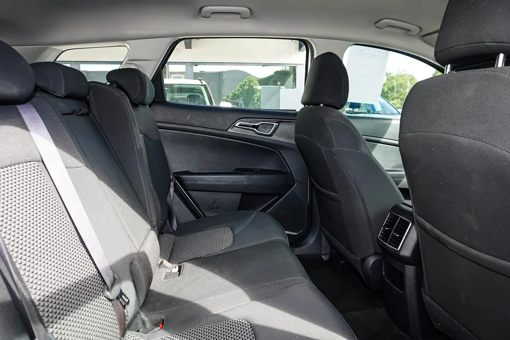 2023 Kia Sportage Gallery Image 7