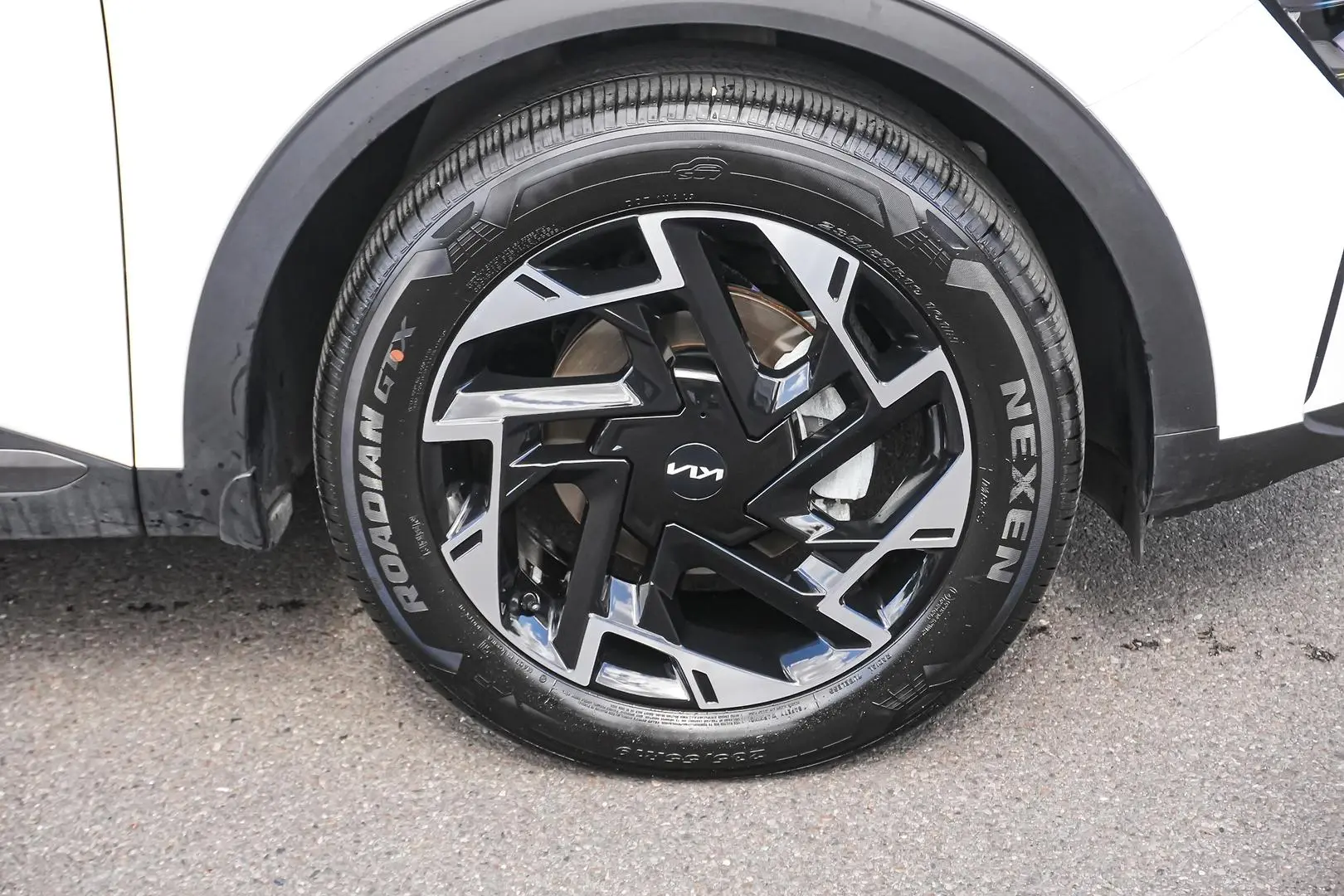 2023 Kia Sportage Gallery Image 13