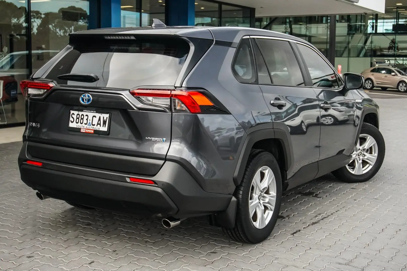 2020 Toyota Rav4 Gallery Image 2