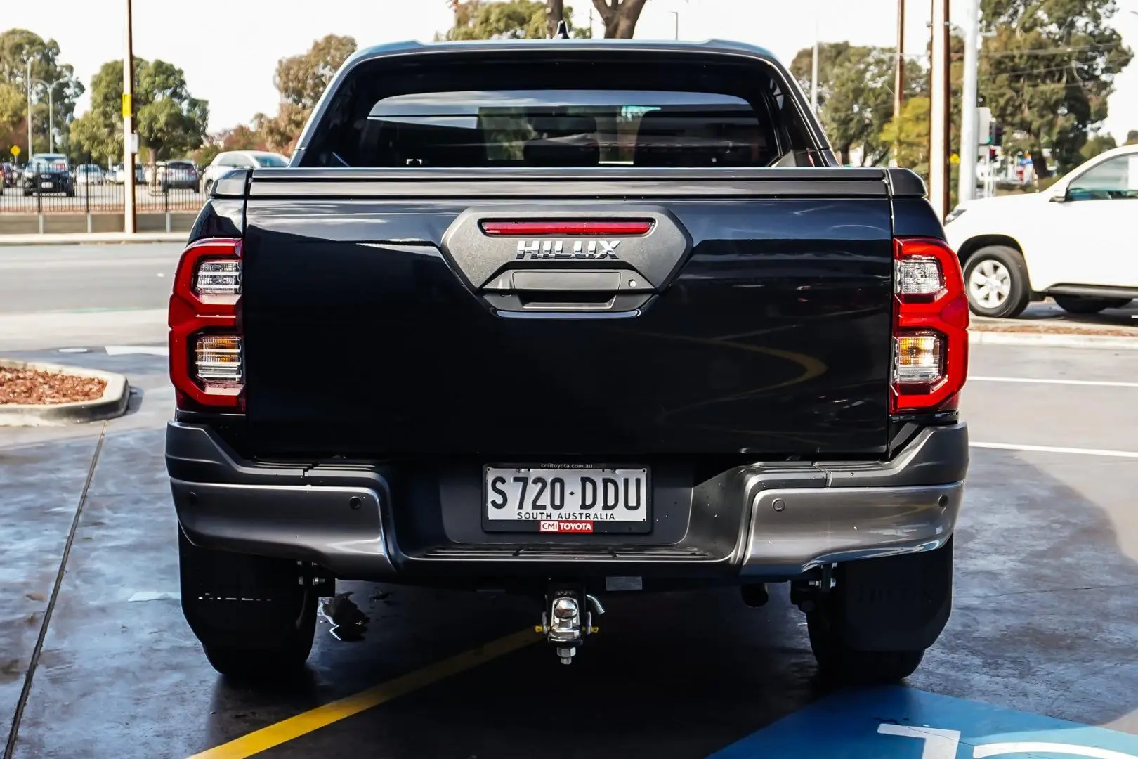 2022 Toyota Hilux Gallery Image 5