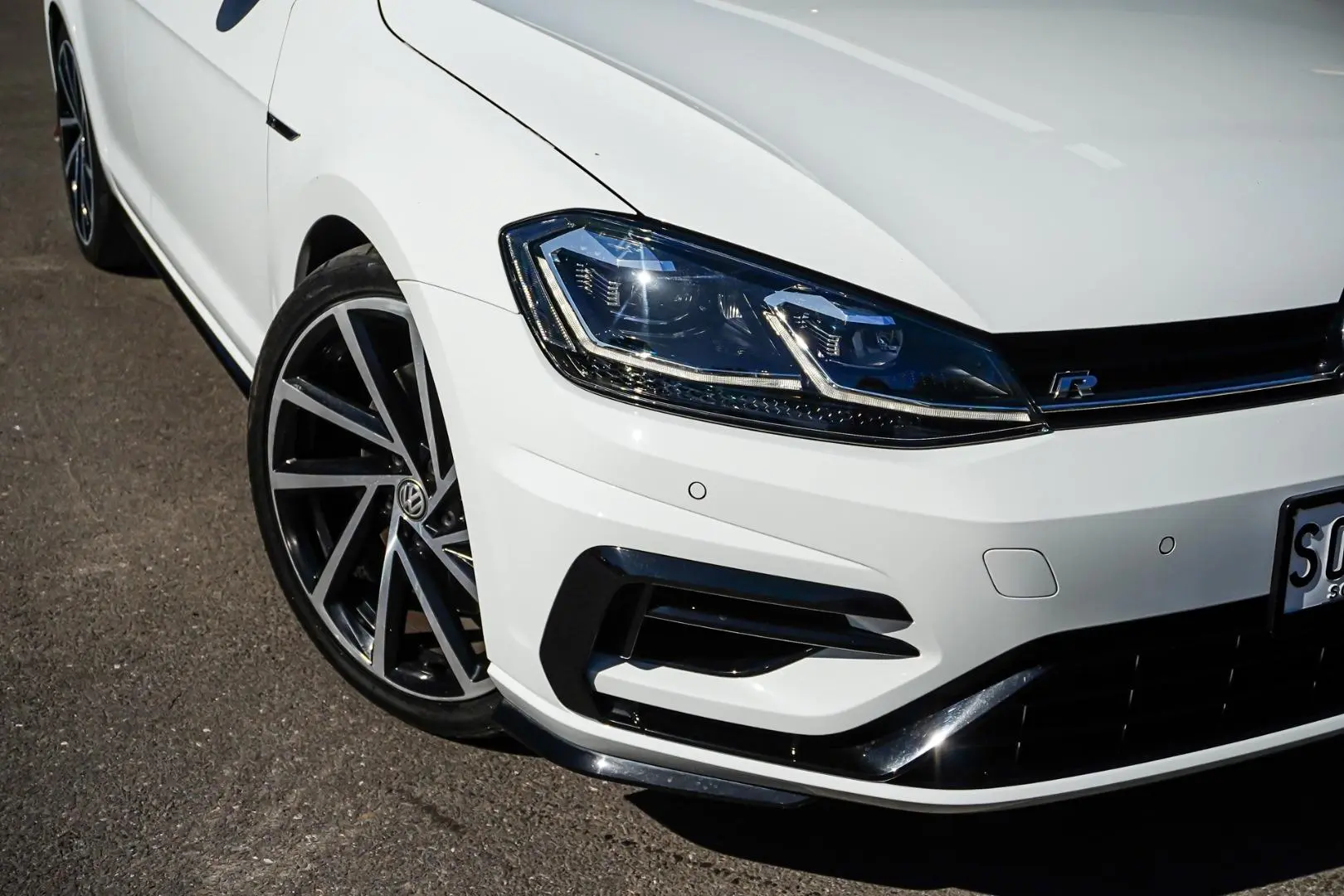 2018 Volkswagen Golf Gallery Image 12