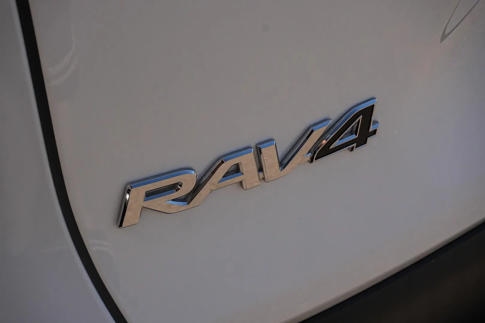 2019 Toyota RAV4 Gallery Image 15