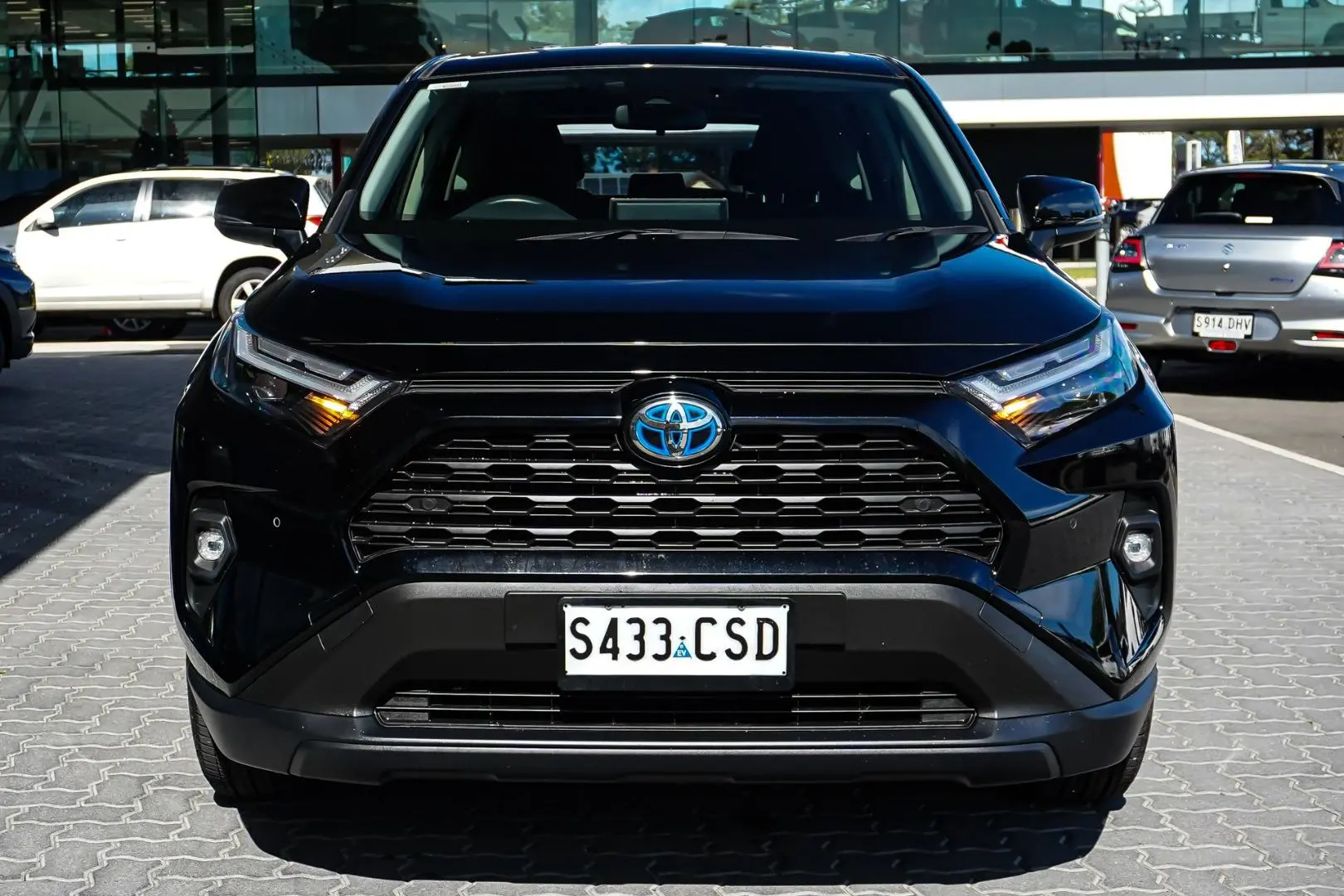 2022 Toyota RAV4 Gallery Image 5