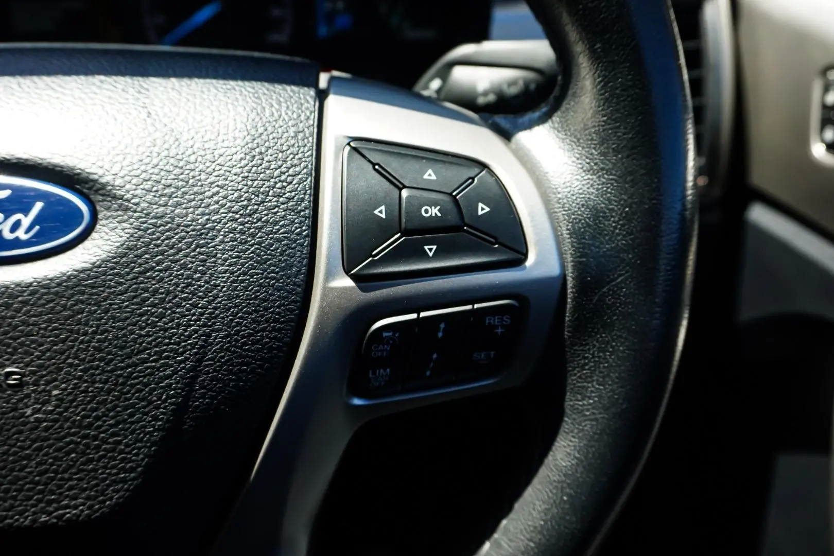 2019 Ford Everest Gallery Image 22