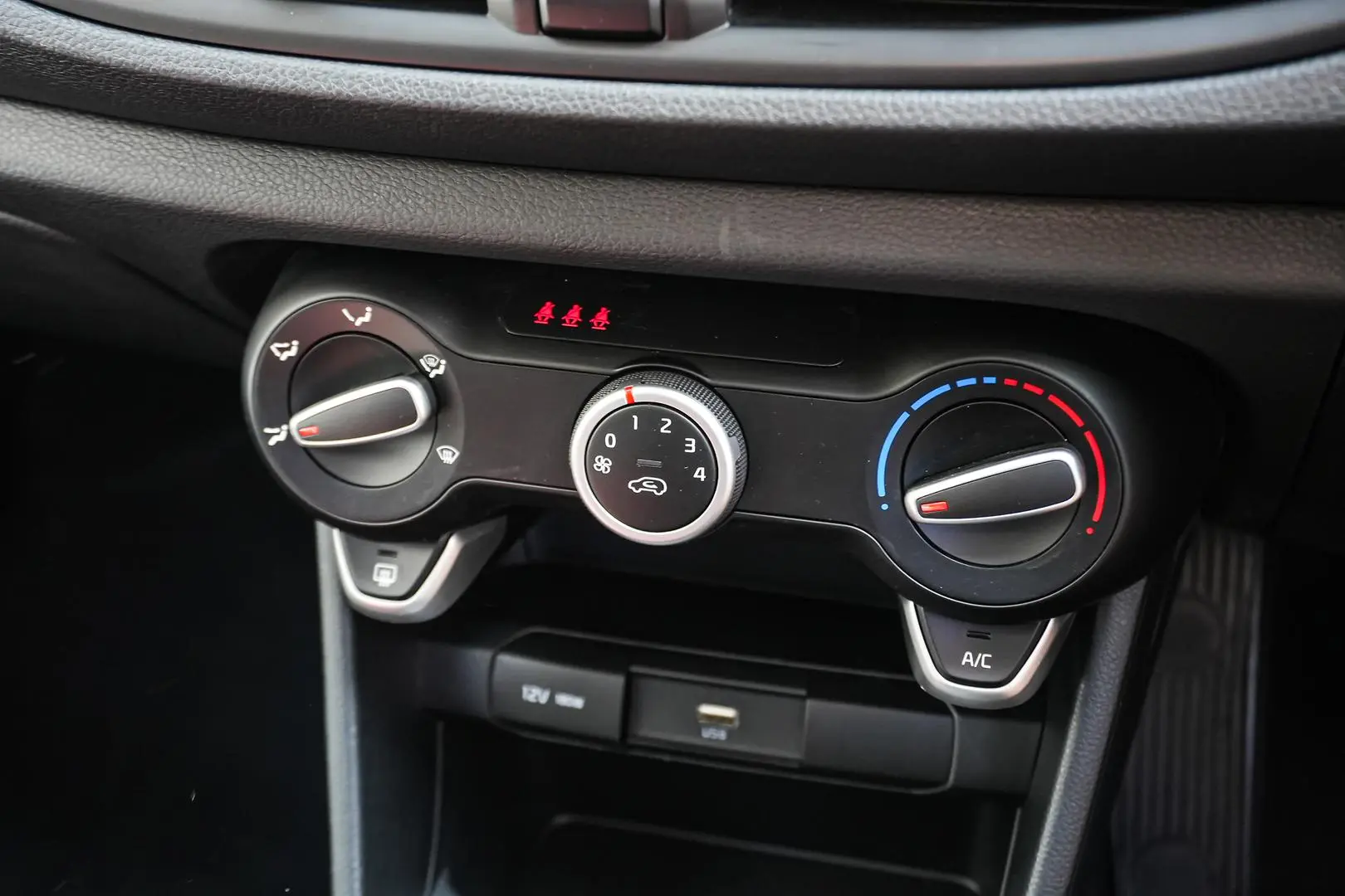 2022 Kia Picanto Gallery Image 22