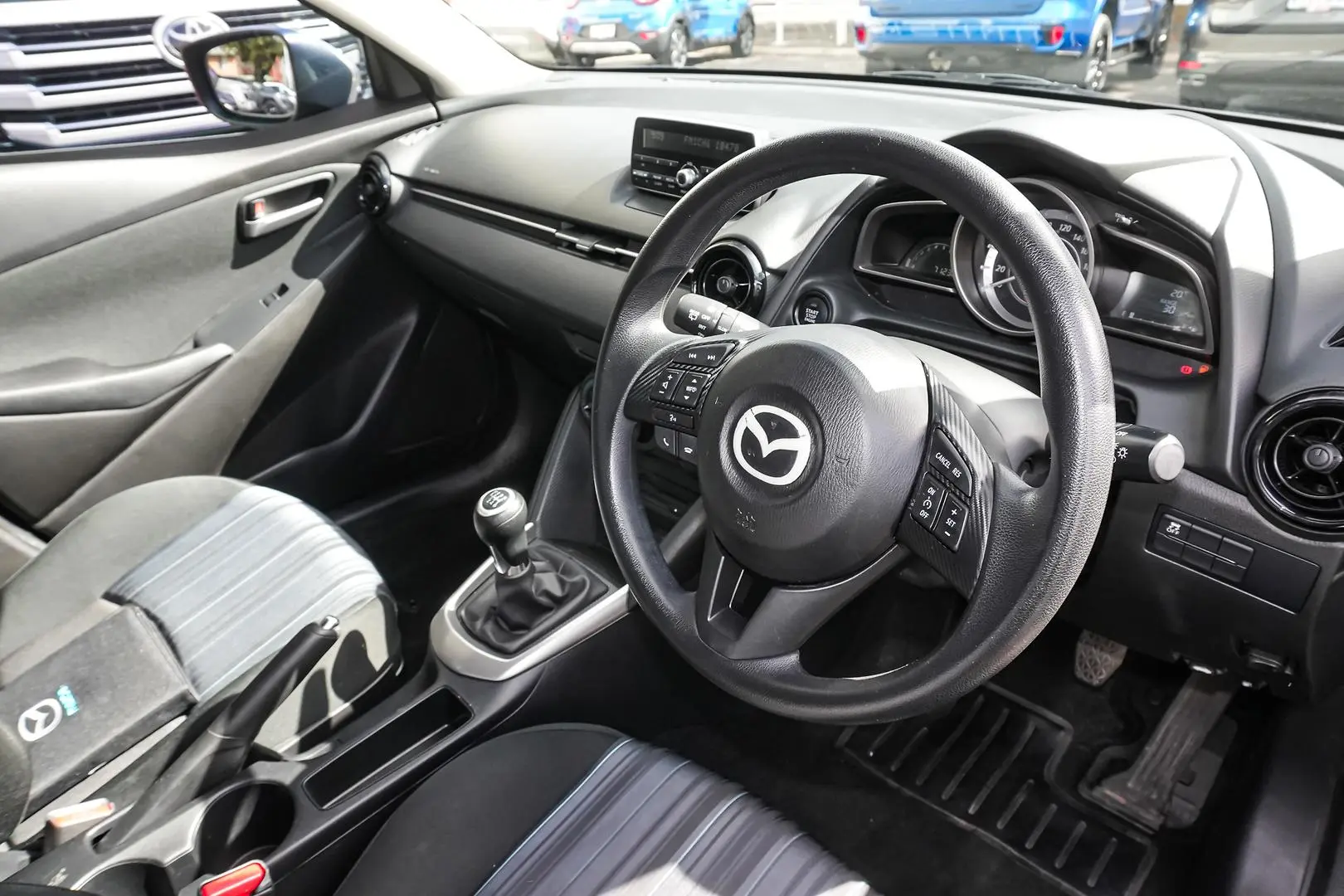 2016 Mazda 2 Gallery Image 16