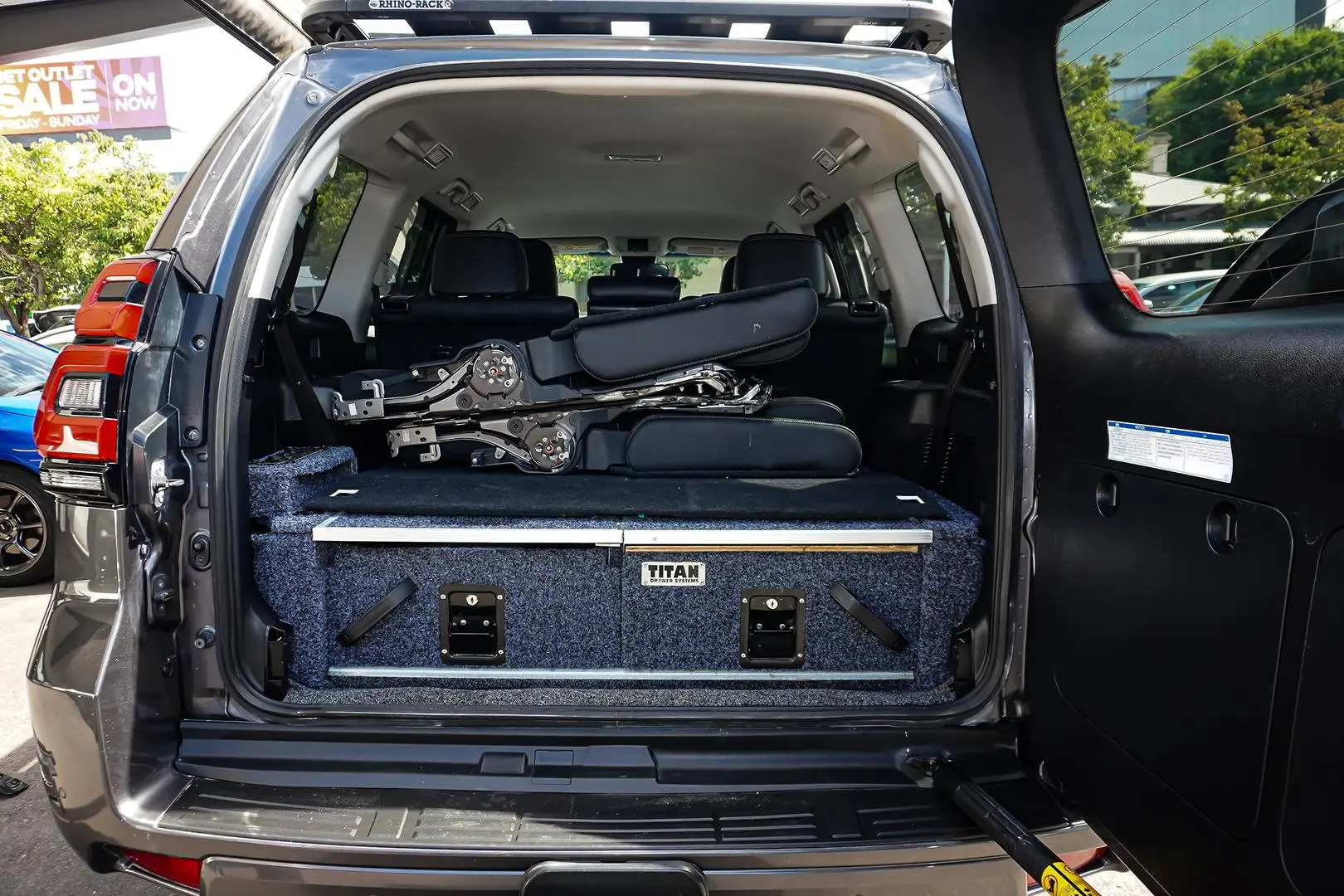 2018 Toyota Landcruiser Prado Gallery Image 10