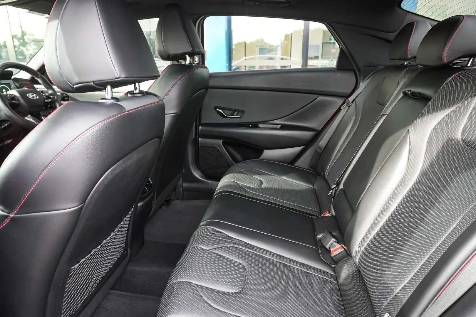 2021 Hyundai i30 Gallery Image 8