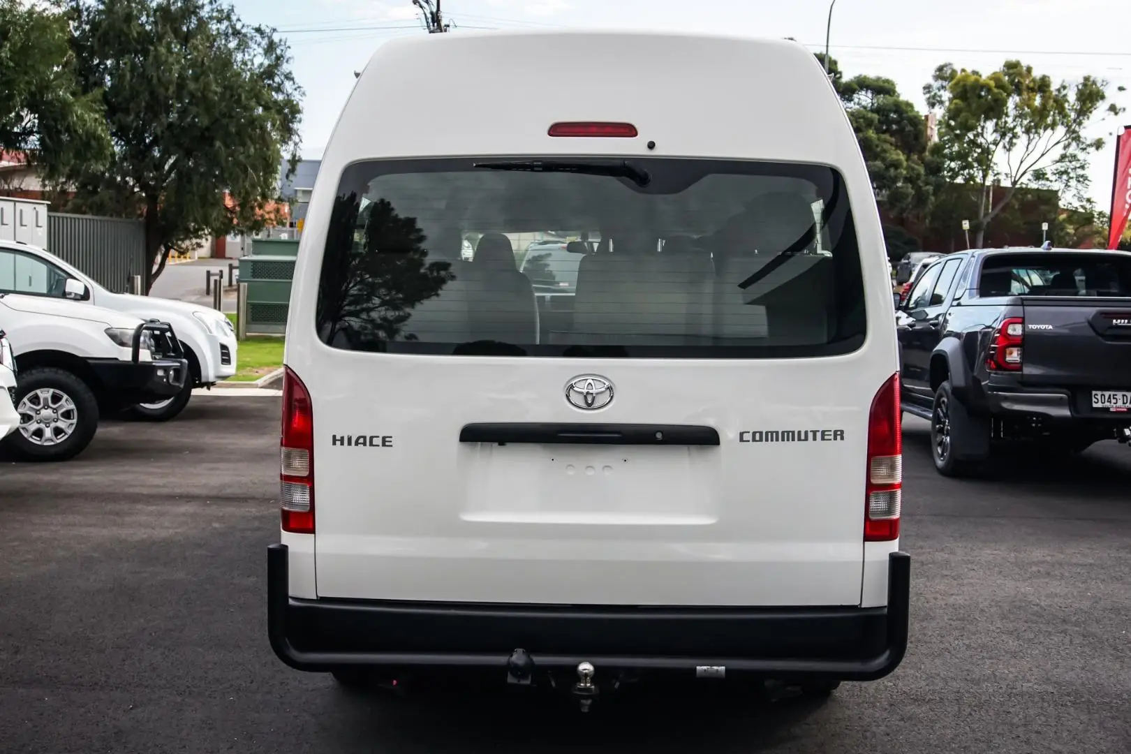 2018 Toyota Hiace Image 5