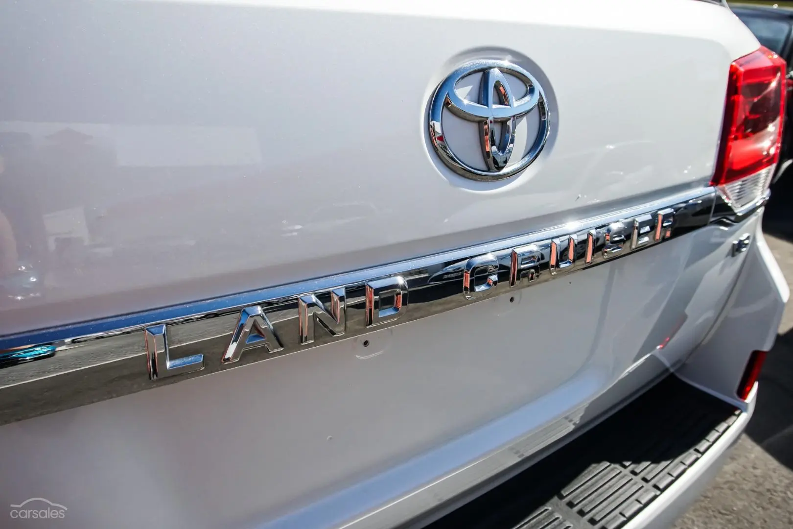 2019 Toyota Landcruiser Image 17