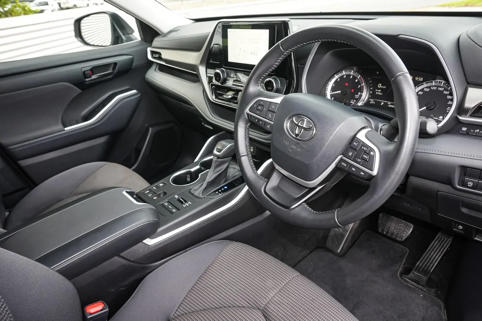 2024 Toyota Kluger Gallery Image 7