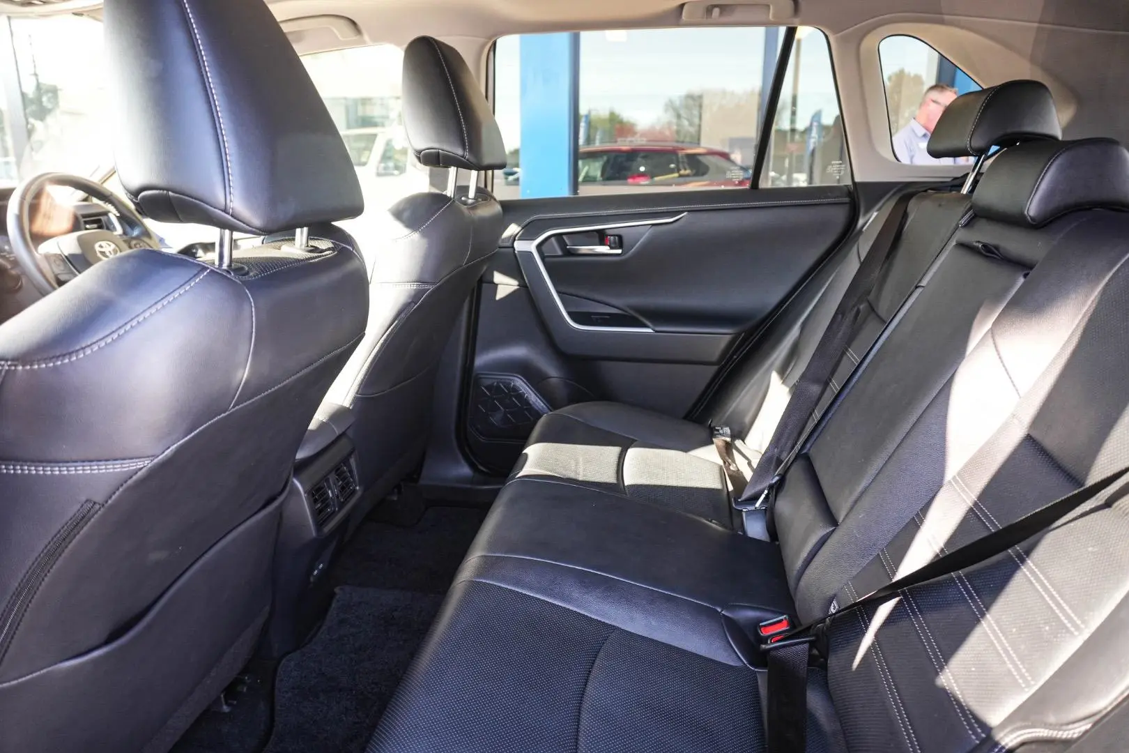 2023 Toyota RAV4 Gallery Image 8