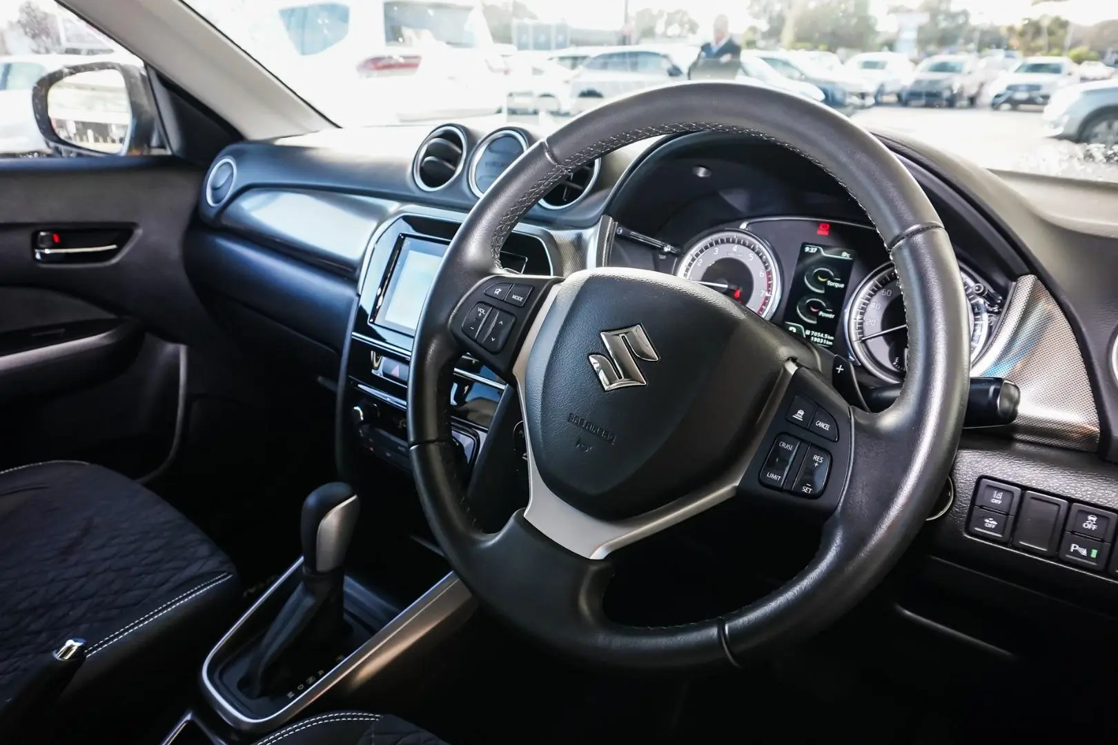 2023 Suzuki Vitara Gallery Image 7