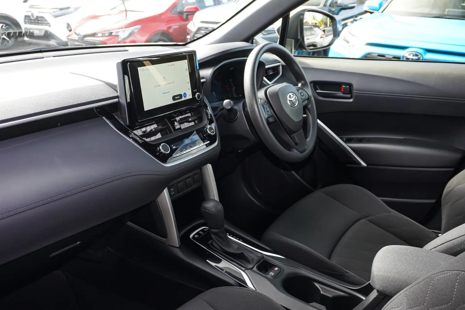 2025 Toyota Corolla Cross Gallery Image 10