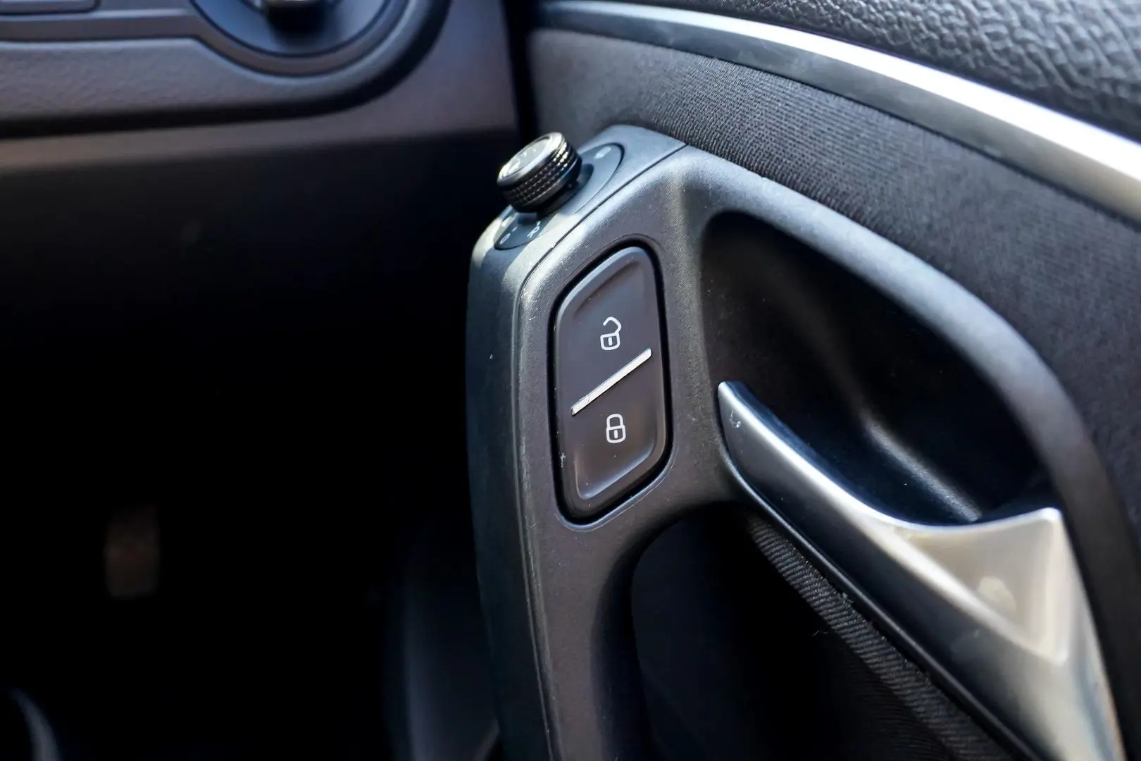 2015 Volkswagen Polo Gallery Image 23