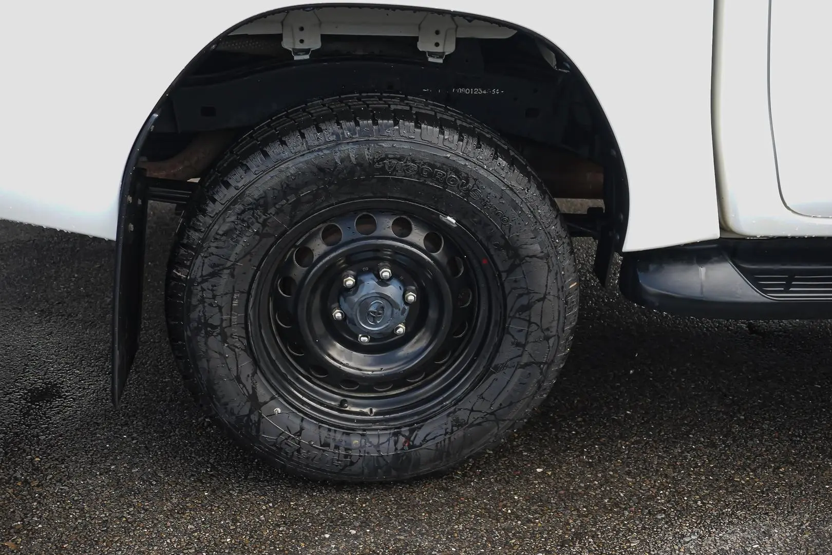 2019 Toyota Hilux Gallery Image 15