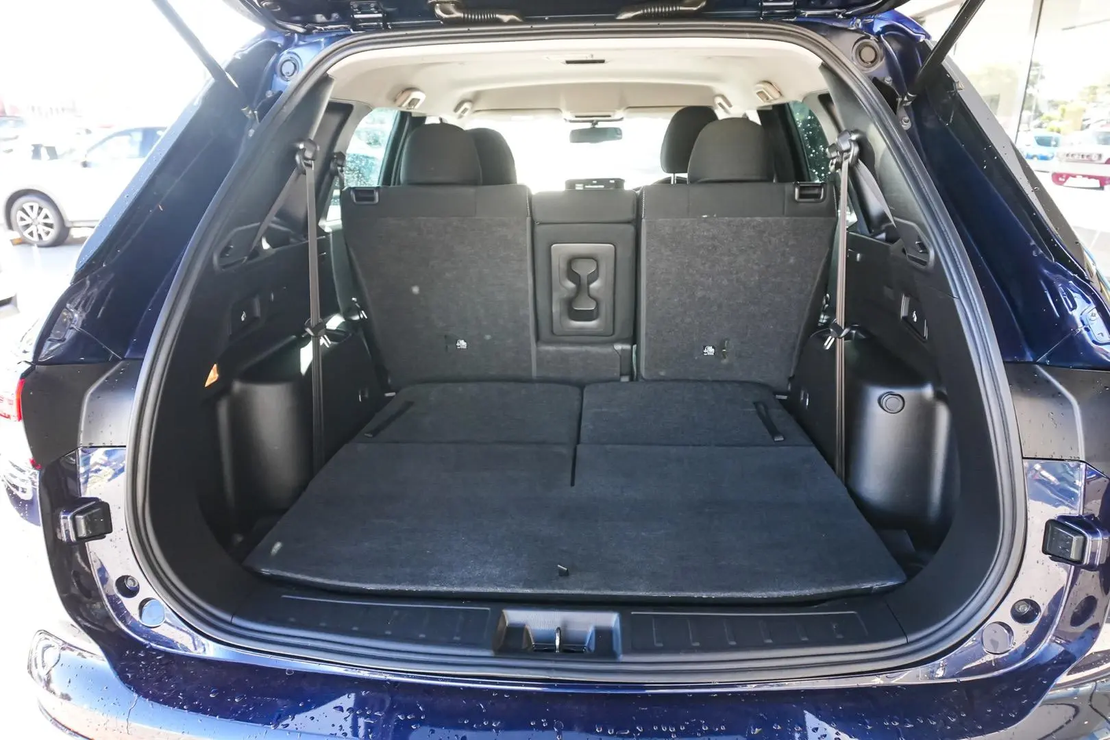 2022 Mitsubishi Outlander Gallery Image 13