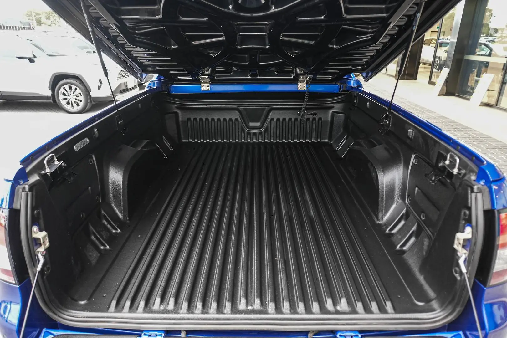 2017 Holden Ute Gallery Image 9