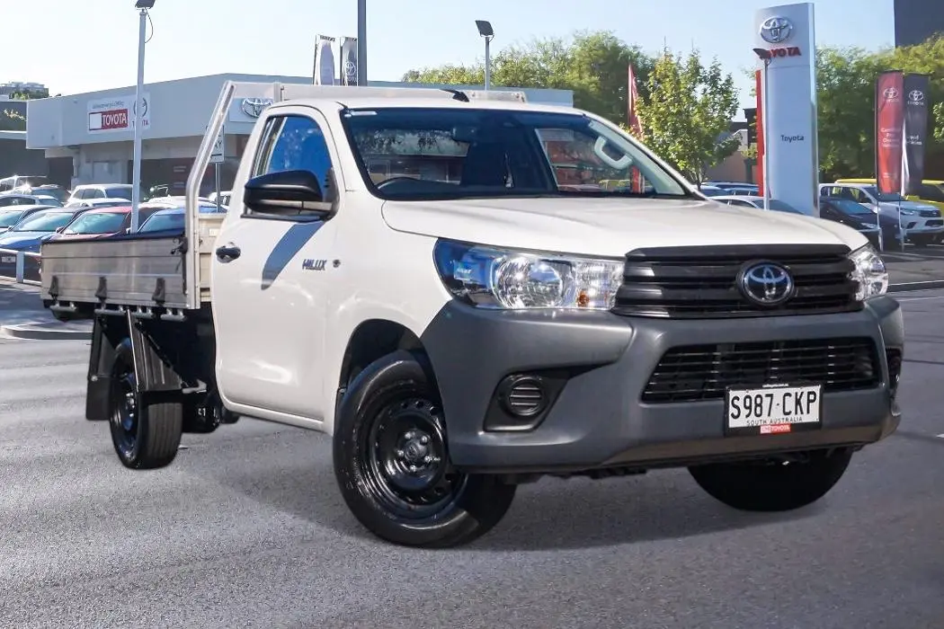 2021 Toyota Hilux Gallery Image 1