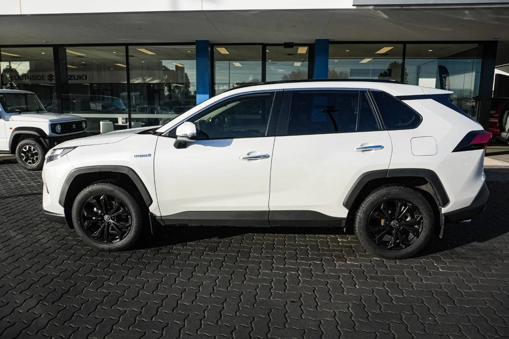 2023 Toyota RAV4 Gallery Image 4