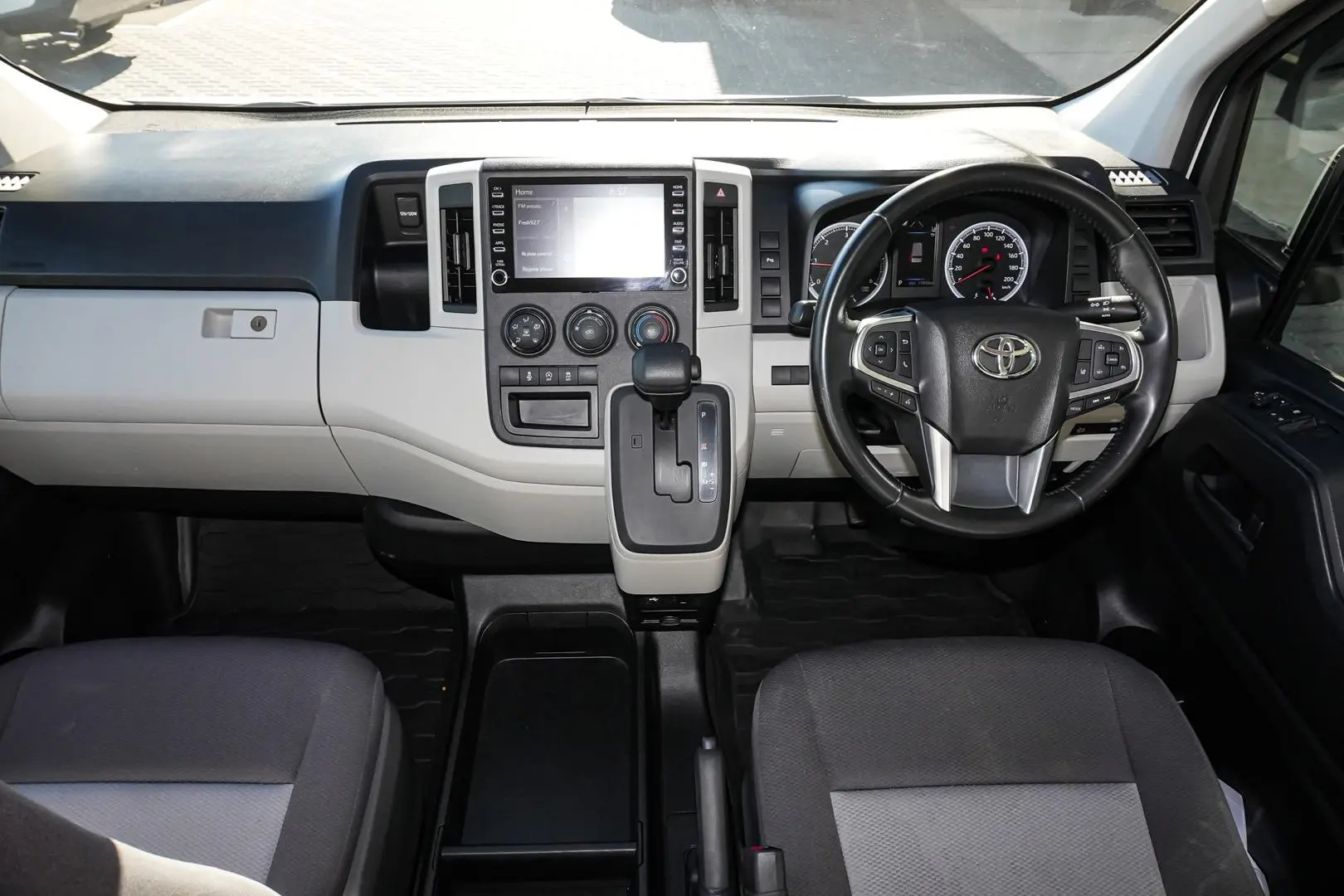 2020 Toyota Hiace Gallery Image 13