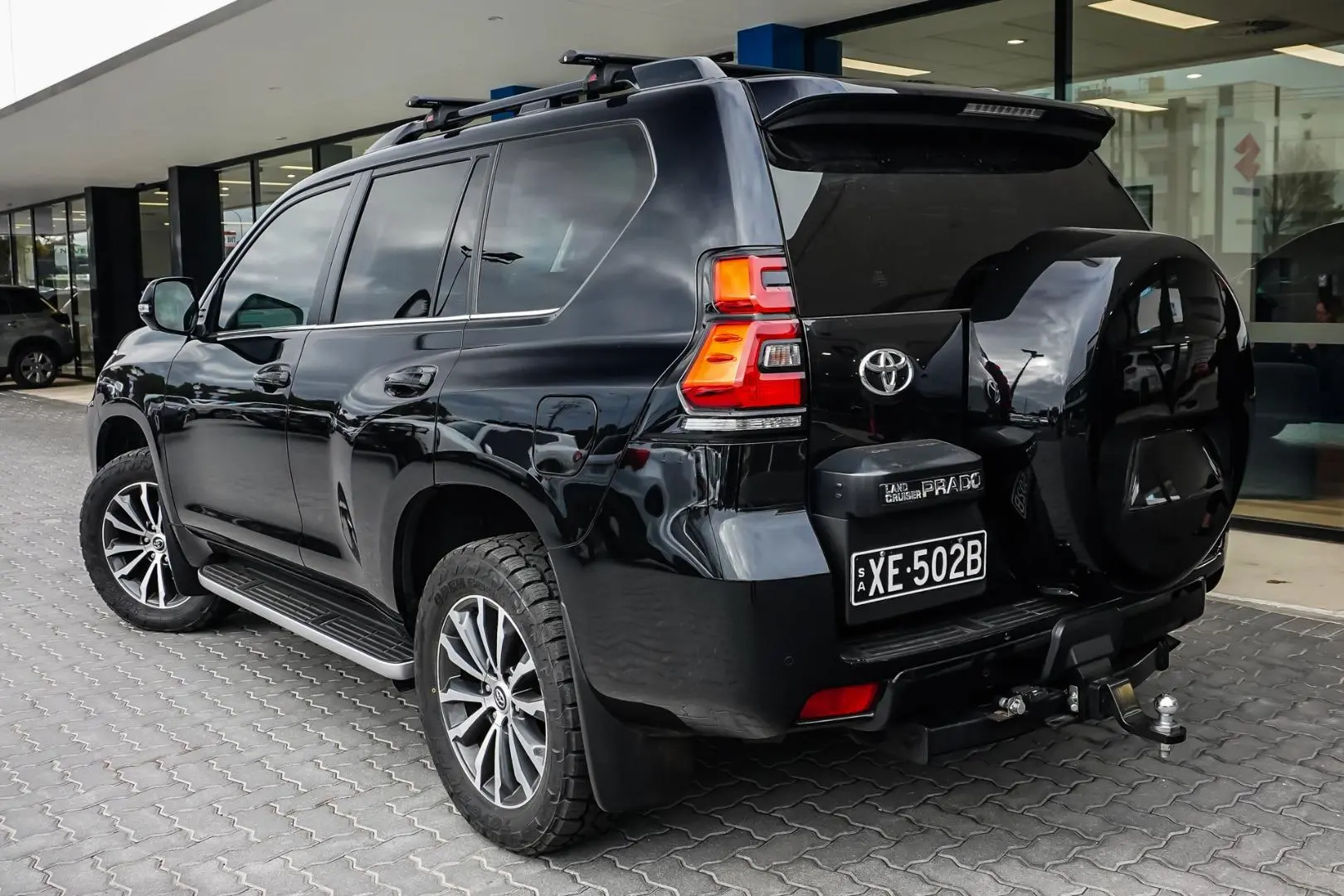 2021 Toyota Landcruiser Prado Gallery Image 2