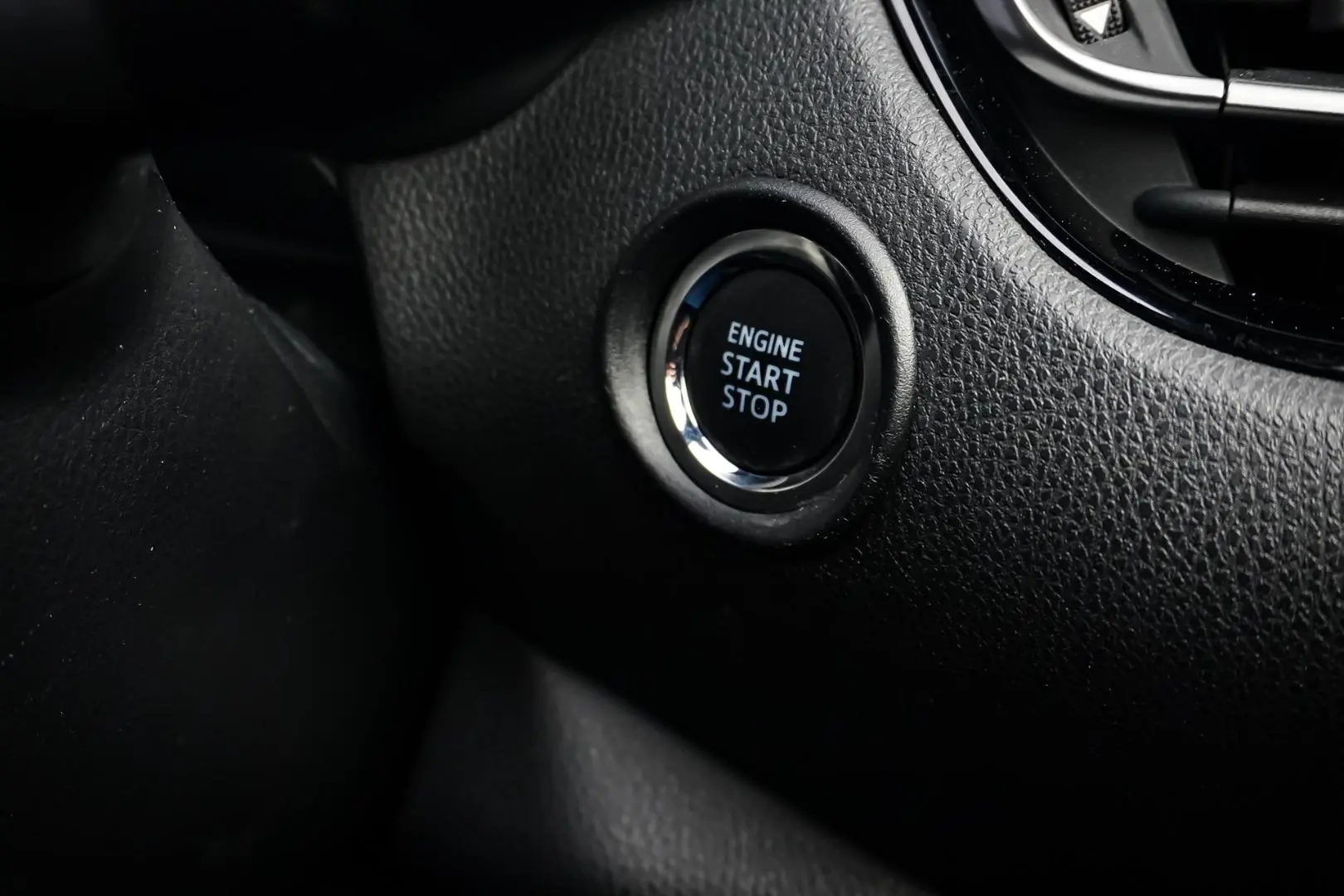 2023 Toyota C-HR Gallery Image 26