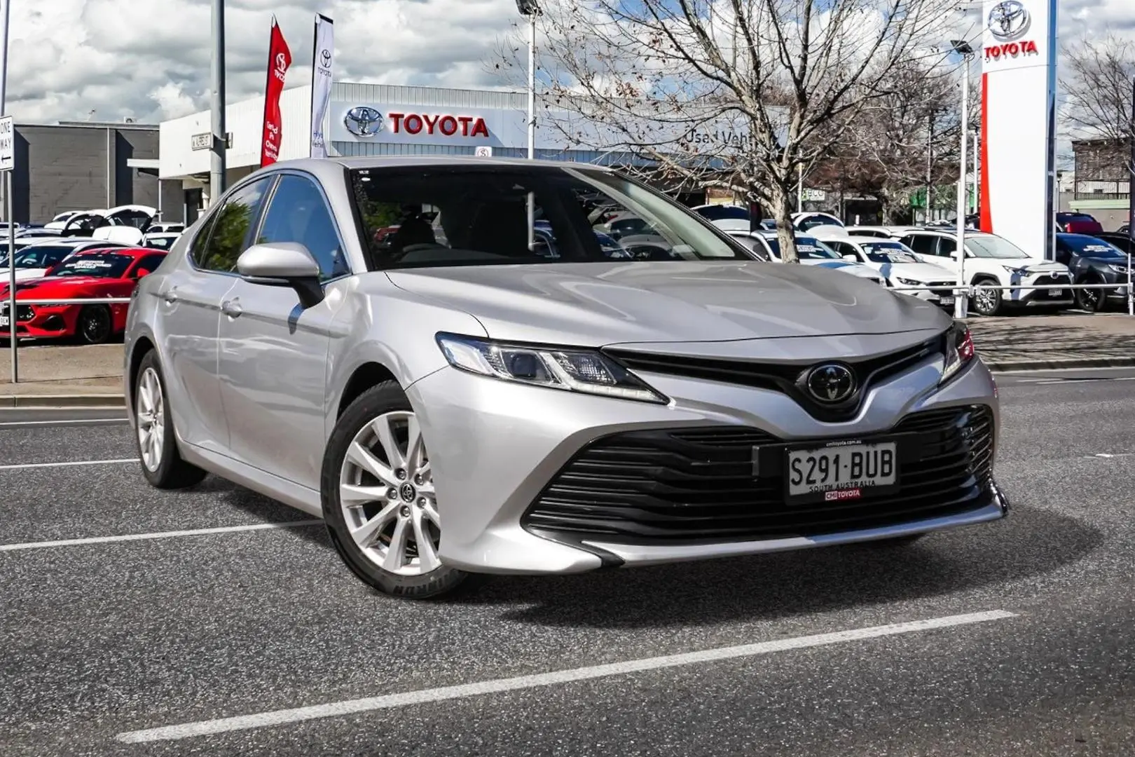 2018 Toyota Camry Gallery Image 1