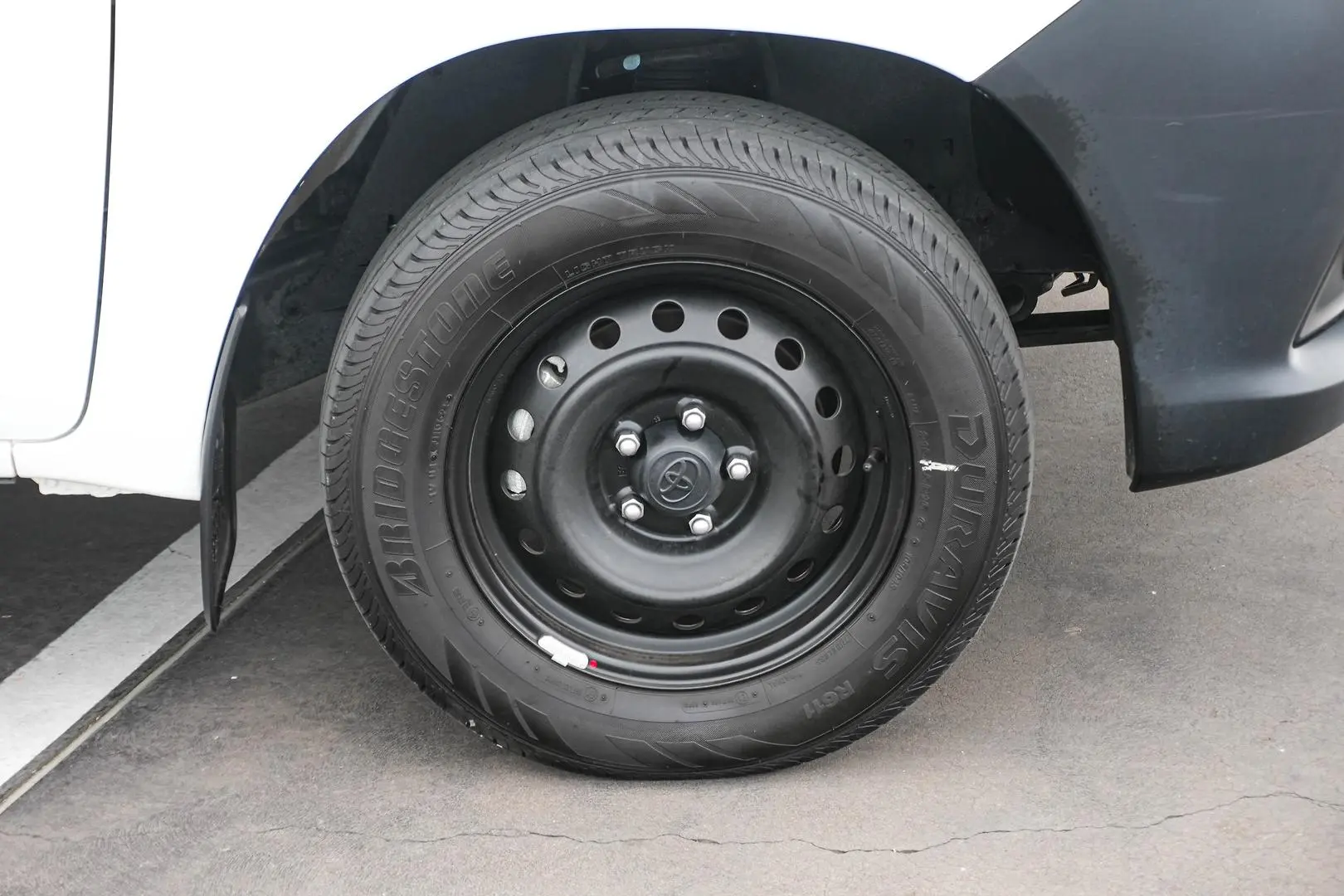 2025 Toyota Hilux Gallery Image 11