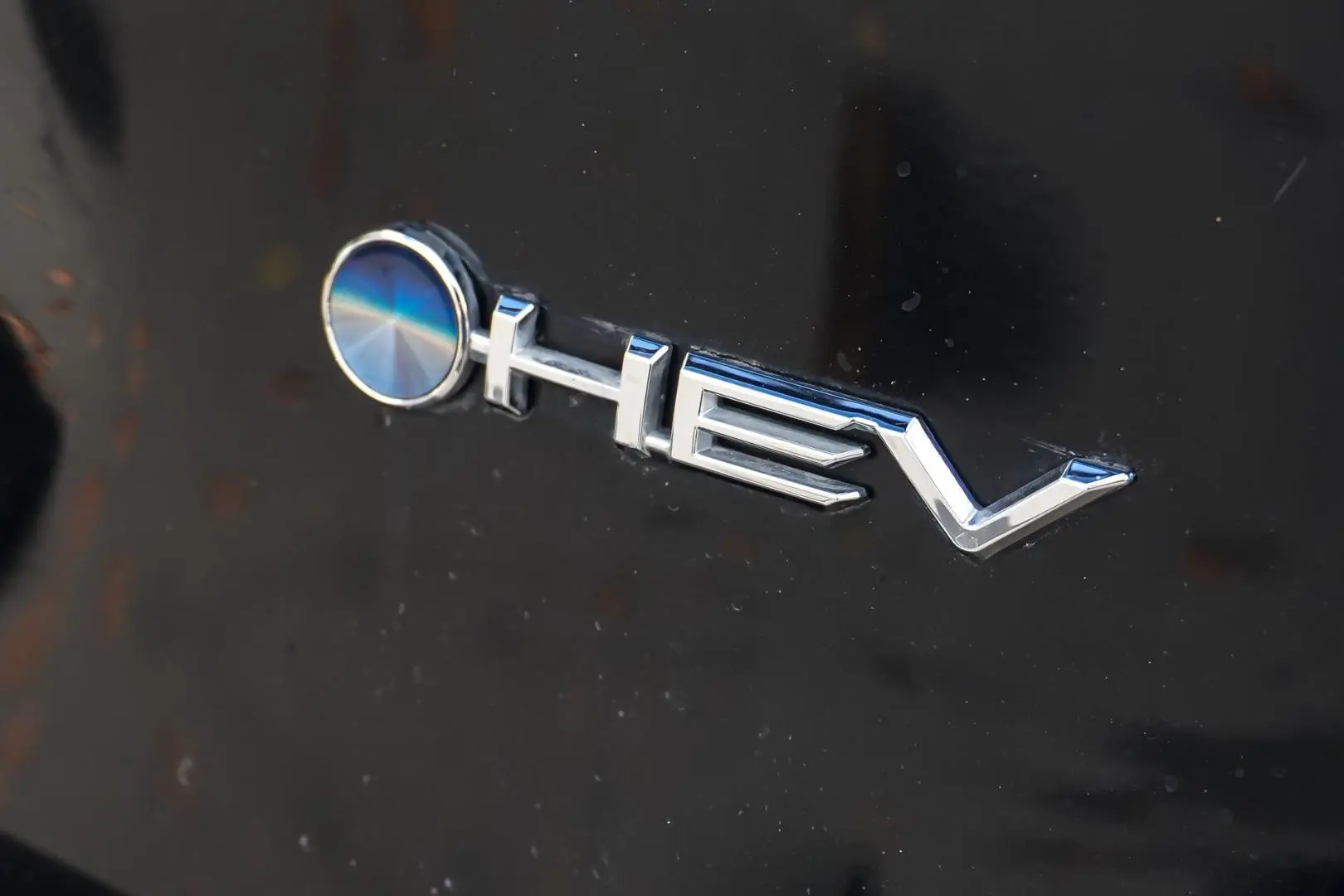2025 Toyota RAV4 Gallery Image 15