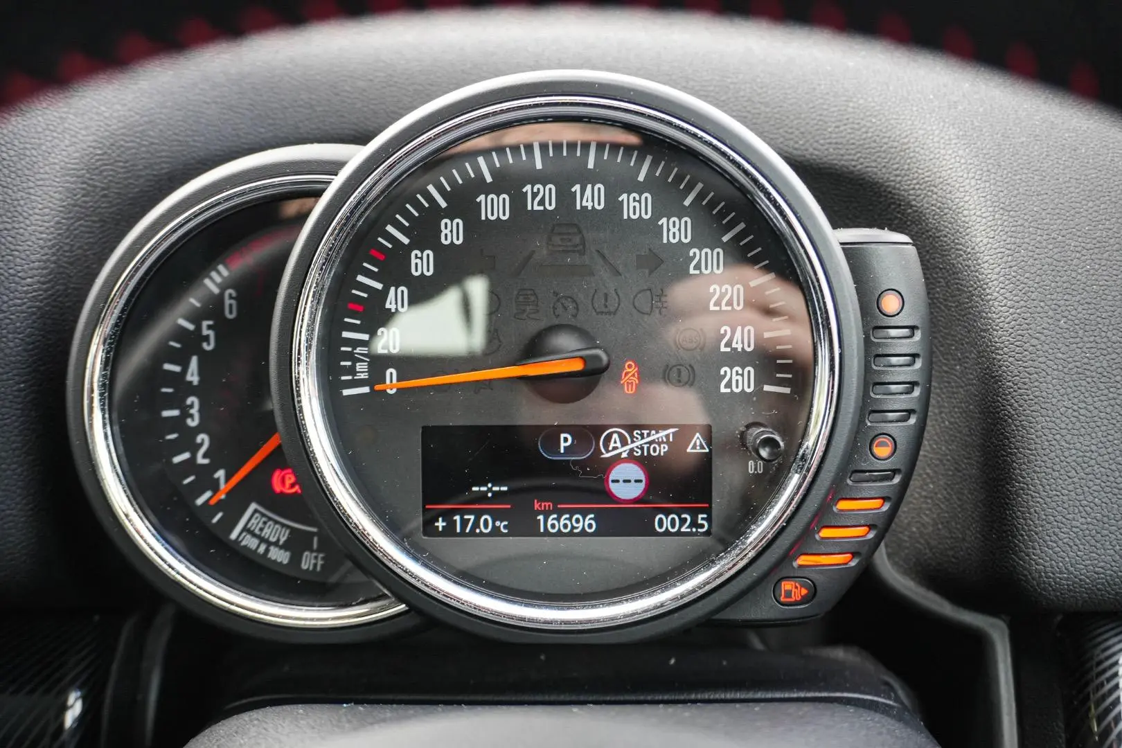 2017 MINI Countryman Gallery Image 17