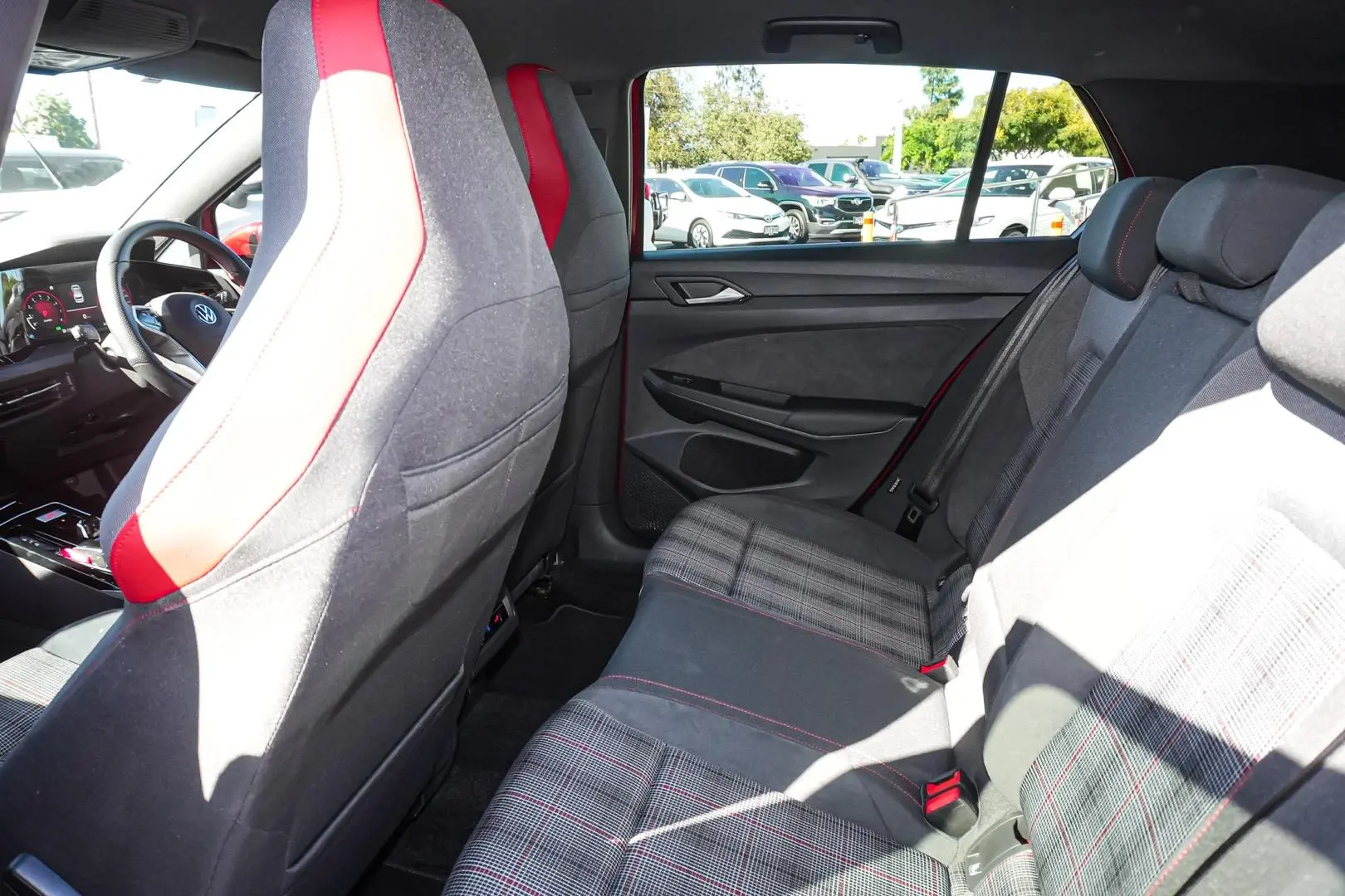 2022 Volkswagen Golf Gallery Image 8