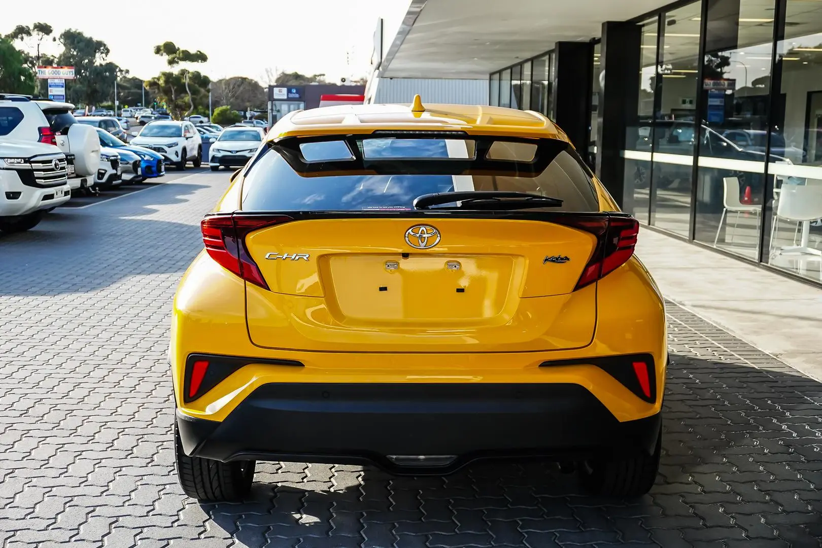 2023 Toyota C-HR Gallery Image 5